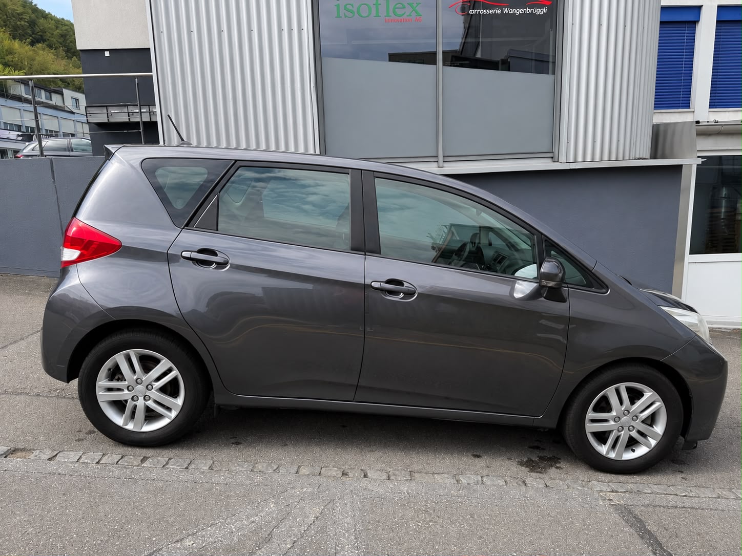 SUBARU Trezia 1.4D Swiss-image-4