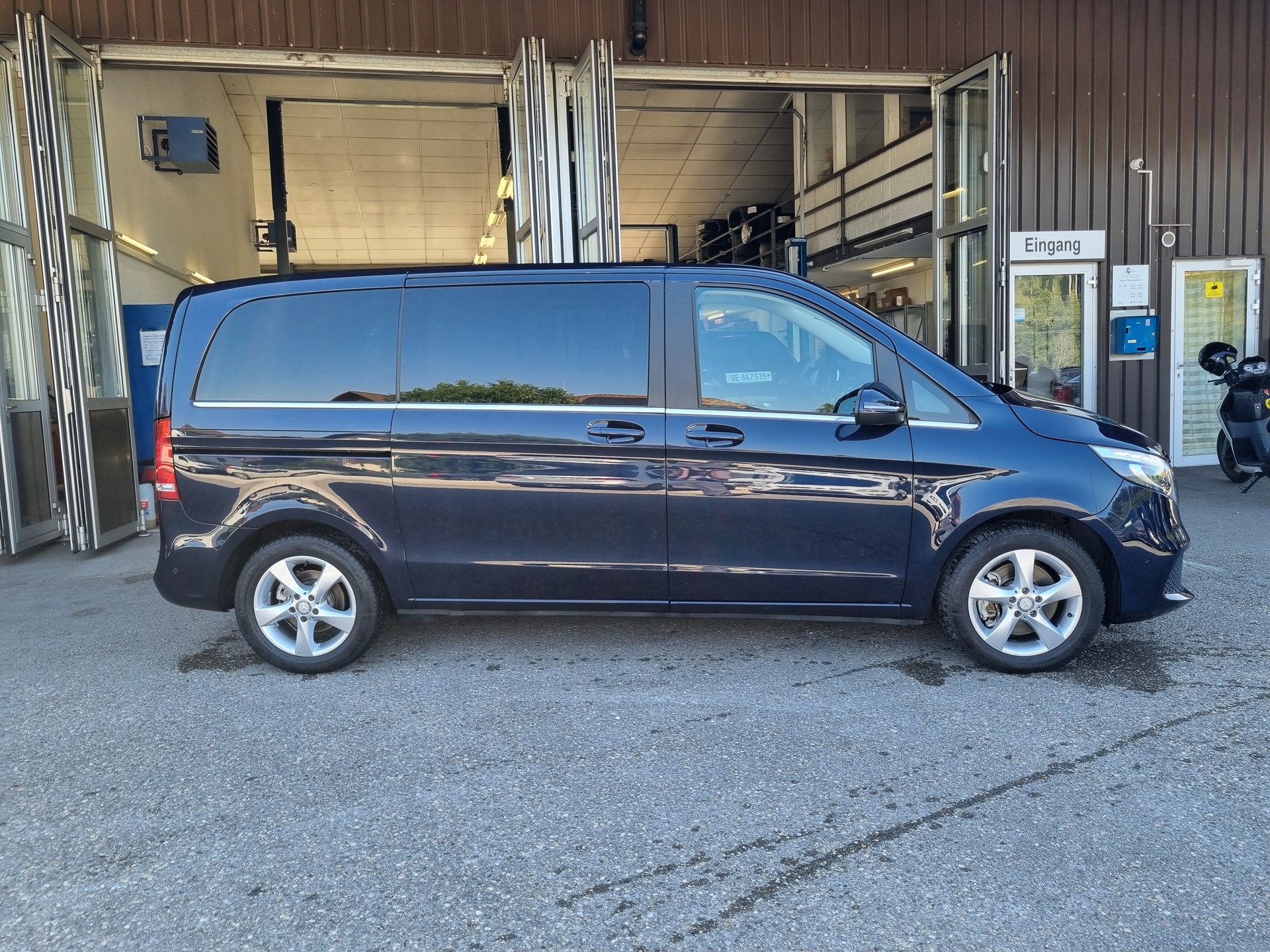 MERCEDES-BENZ V 250 d kompakt Avantgarde 4Matic 9G-Tronic-showroom-element-2