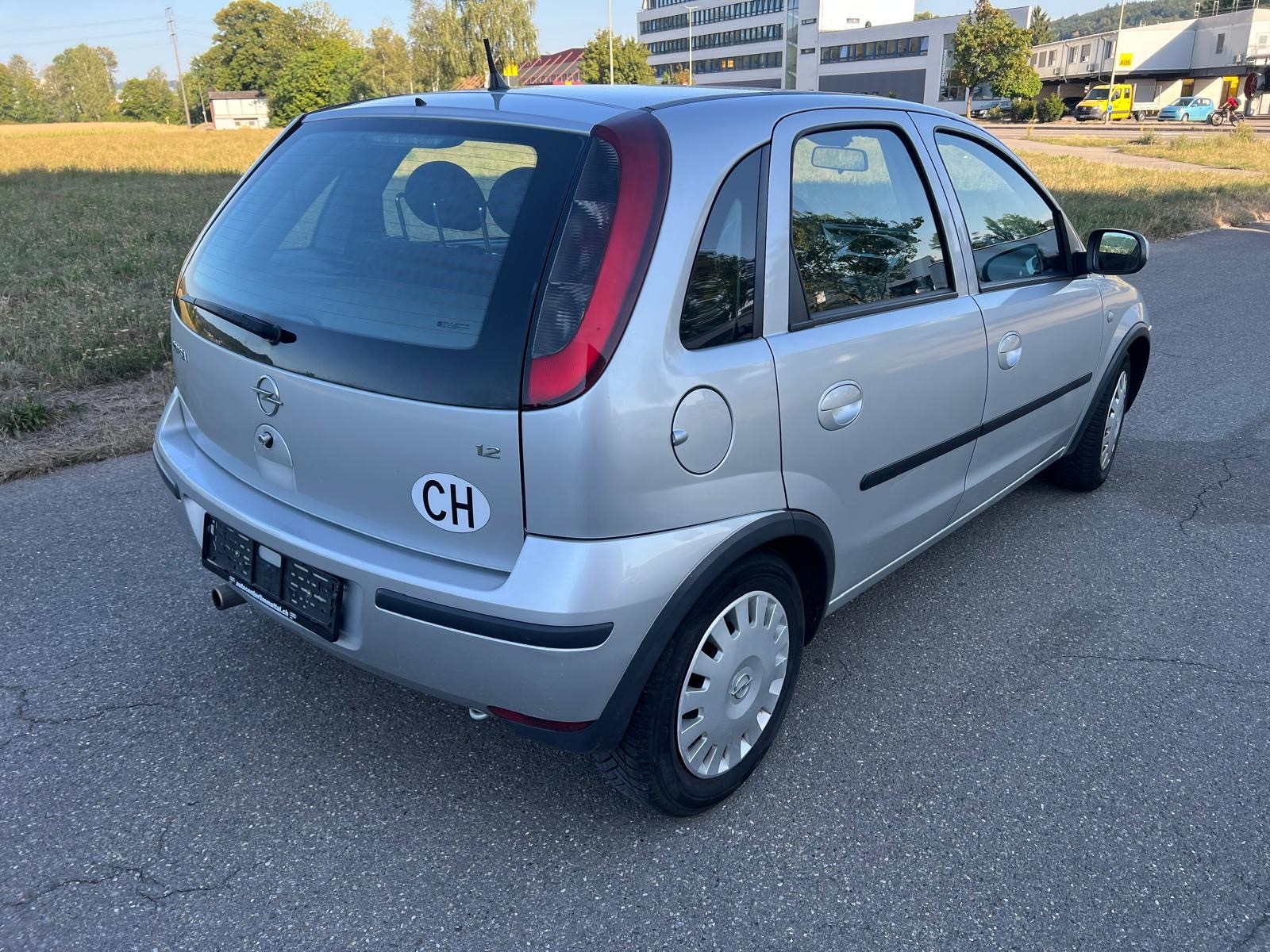 OPEL Corsa 1.2 16V Essentia Frisch ab MFK 14.08.2026-showroom-element-1