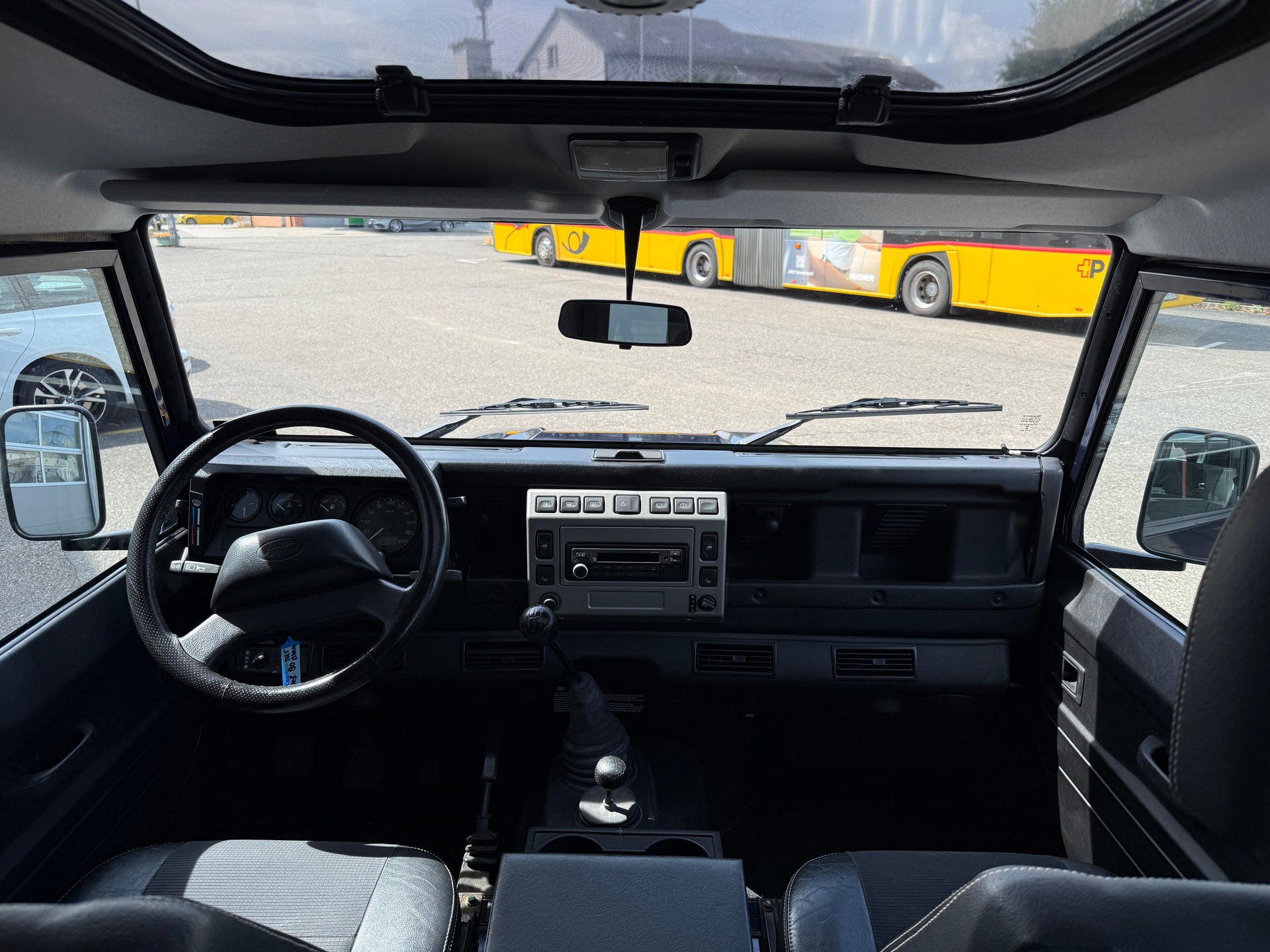 LAND ROVER 90 Td5 Stationwagon-image-7