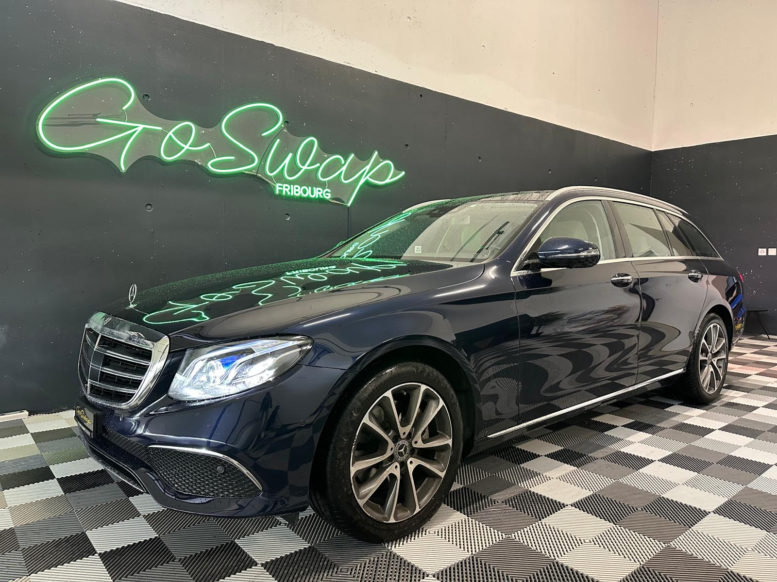 MERCEDES-BENZ E 200 Avantgarde 4 Matic 9G-Tronic *Toit ouvrant*Attelage*Carplay