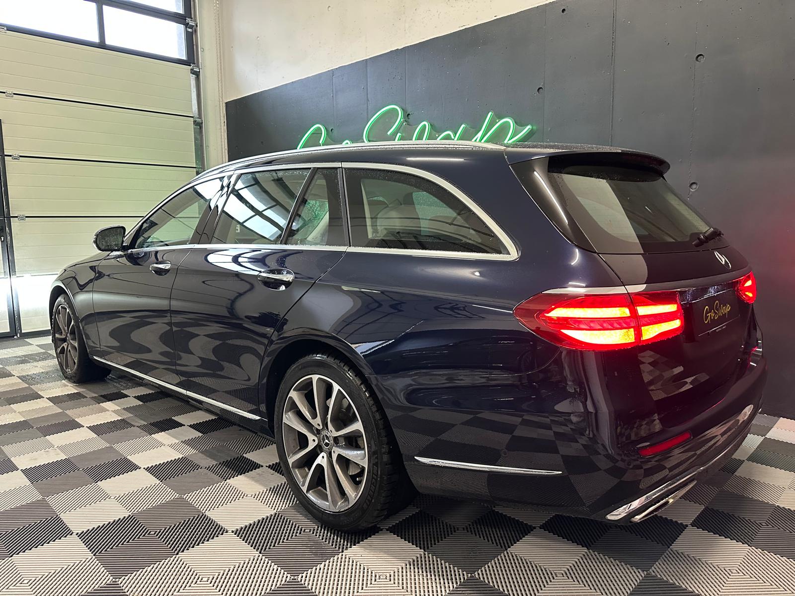 MERCEDES-BENZ E 200 Avantgarde 4 Matic 9G-Tronic *Toit ouvrant*Attelage*Carplay-showroom-element-3