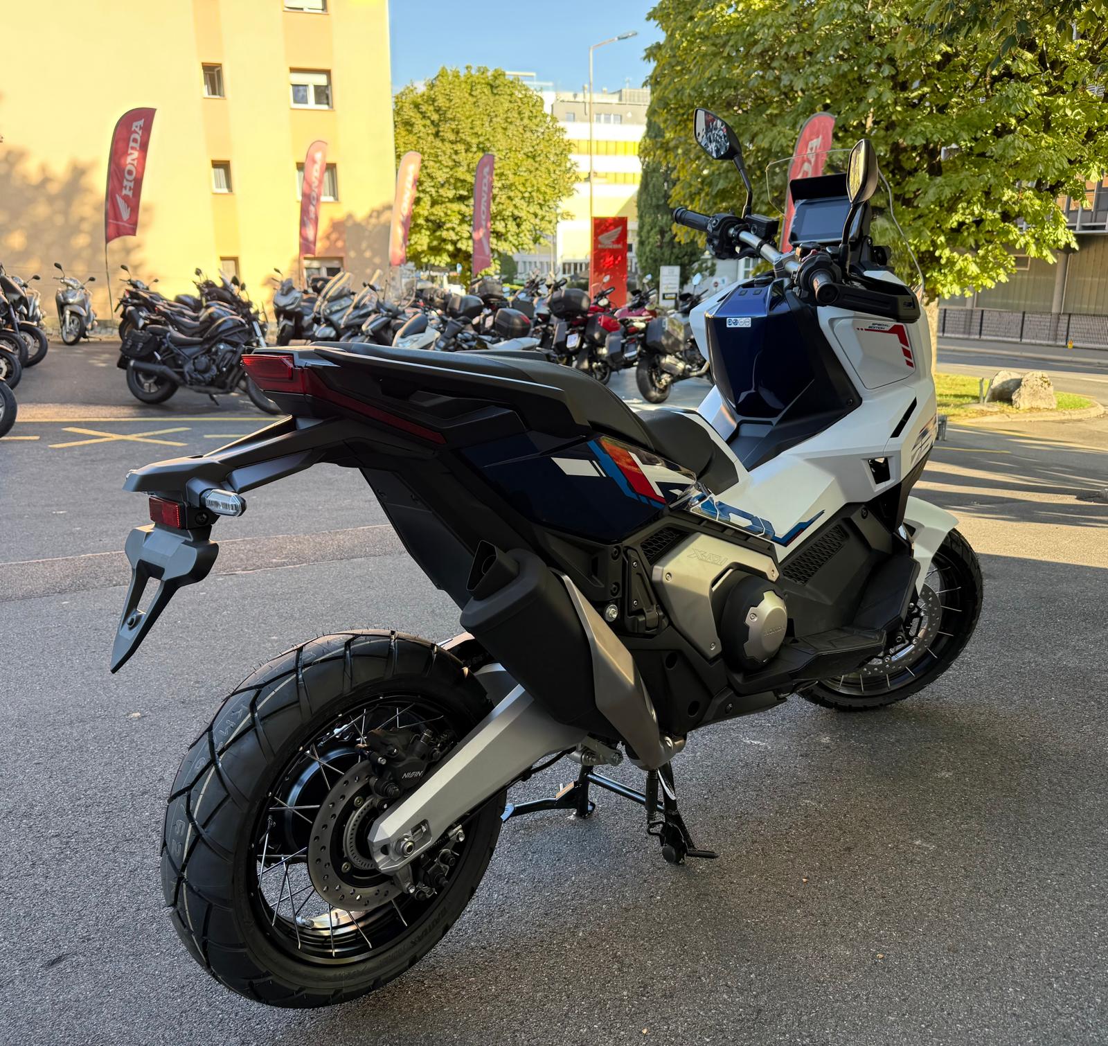 HONDA X-ADV 750 (35kW)-image-5