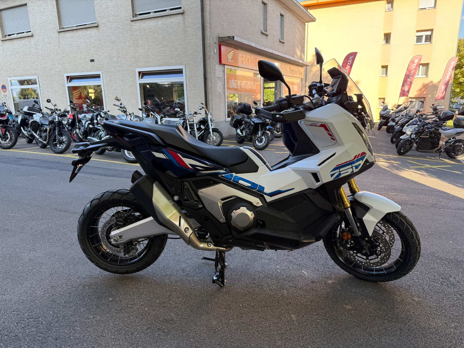 HONDA X-ADV 750 (35kW)-image-3