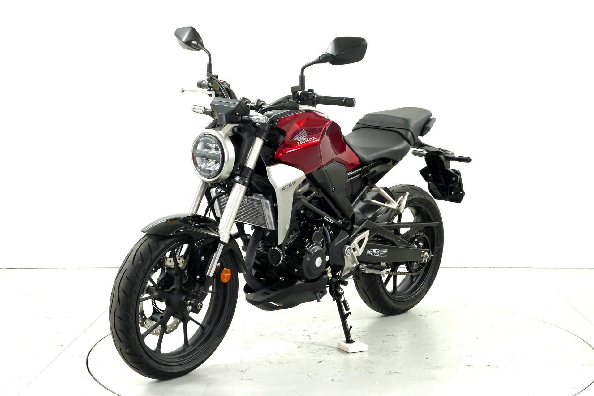 HONDA CBF300NA-image-2