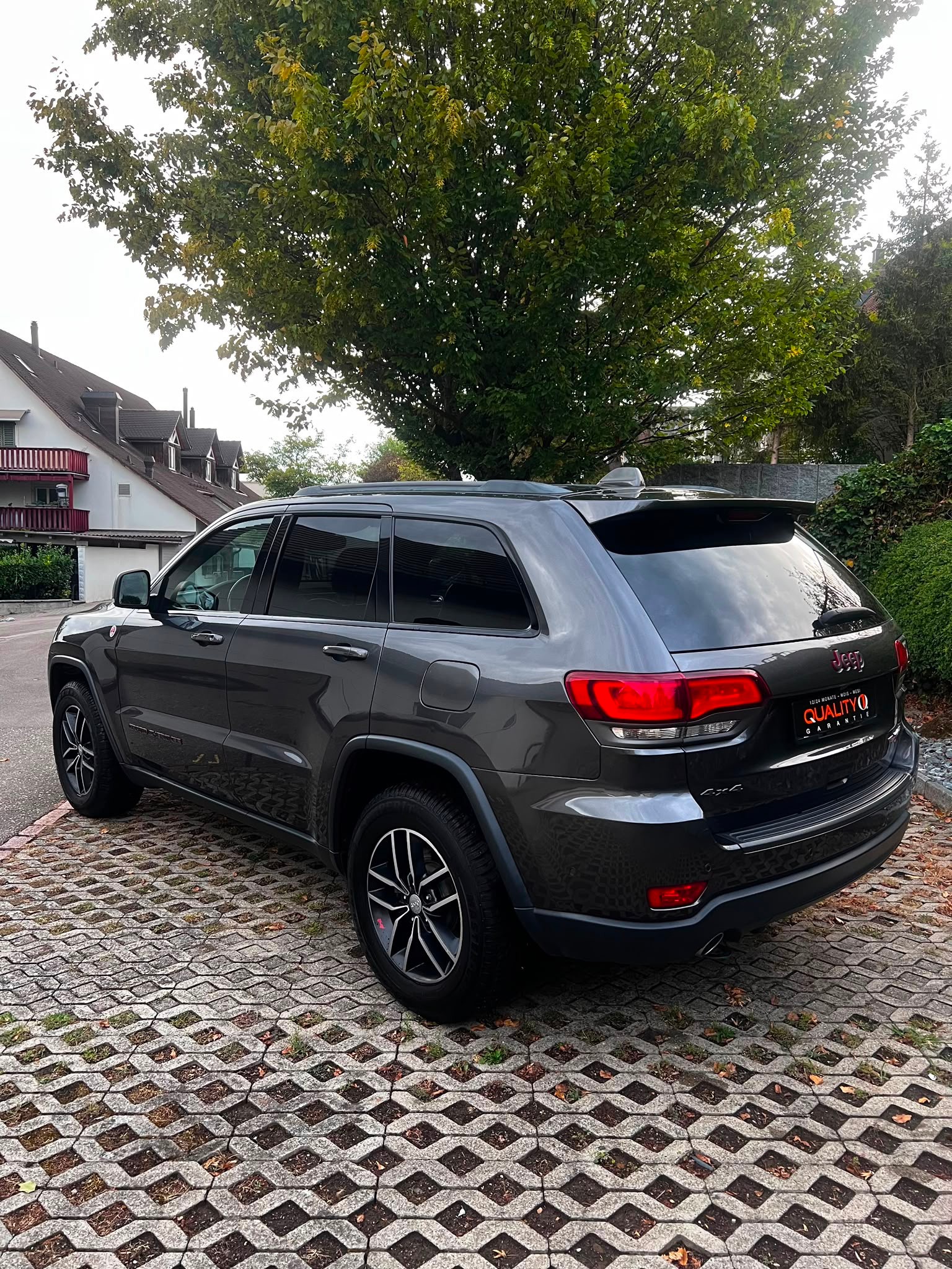 JEEP Grand Cherokee 3.0 CRD Trailhawk Automatic-showroom-element-1