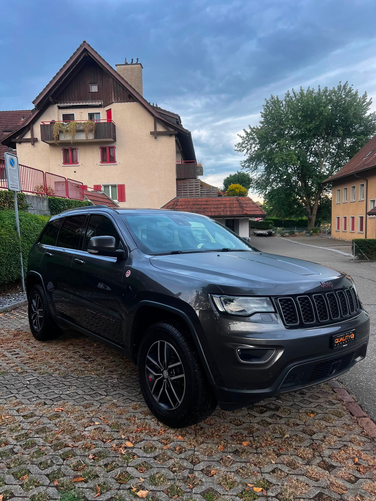 JEEP Grand Cherokee 3.0 CRD Trailhawk Automatic-showroom-element-2