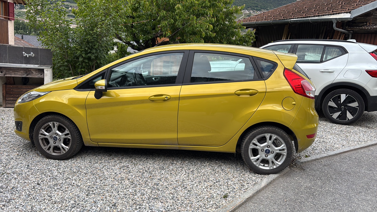FORD 1.0 EcoB 100 Titanium-image-1