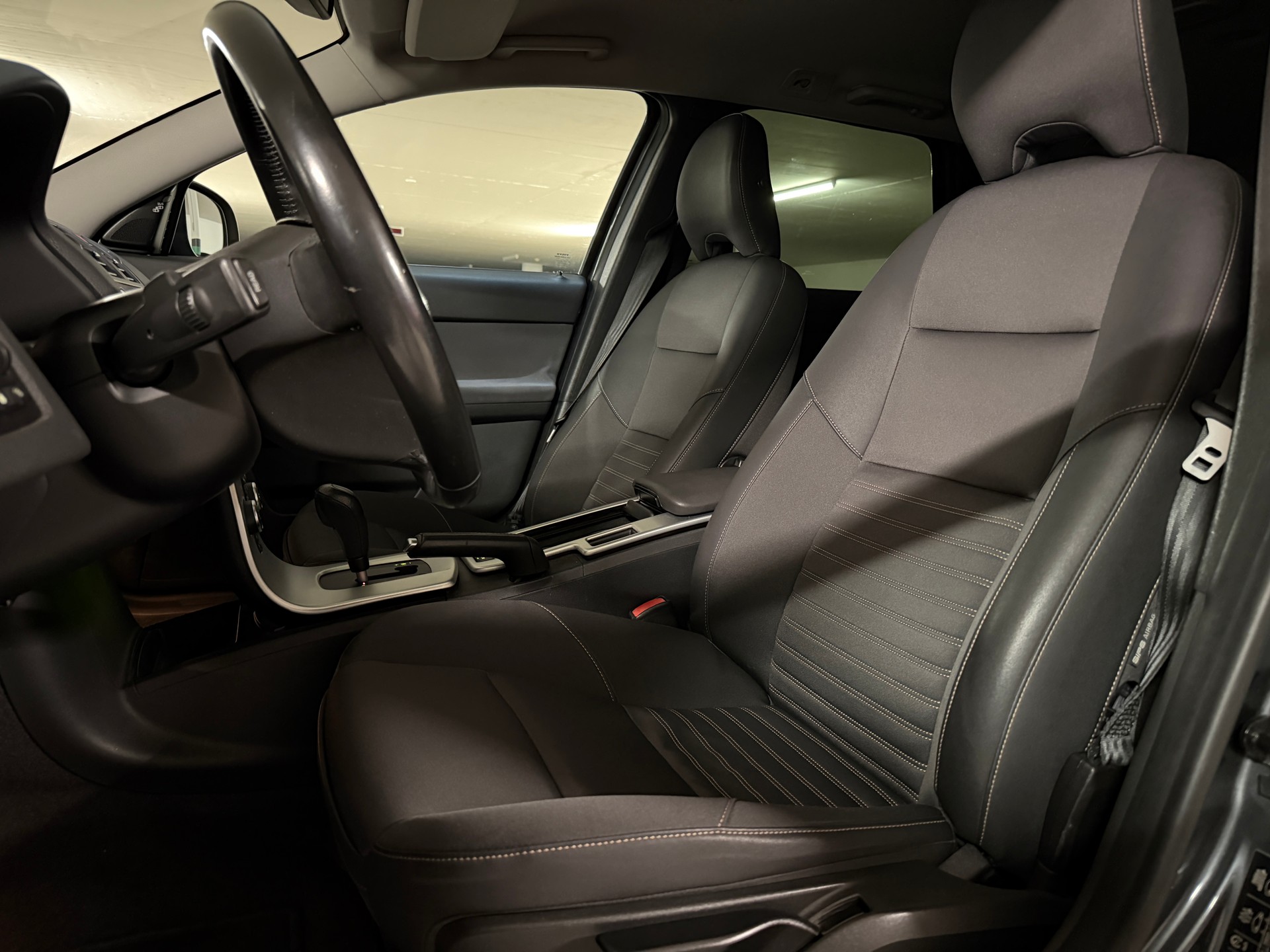 VOLVO V50 2.0 D4 Momentum-image-8