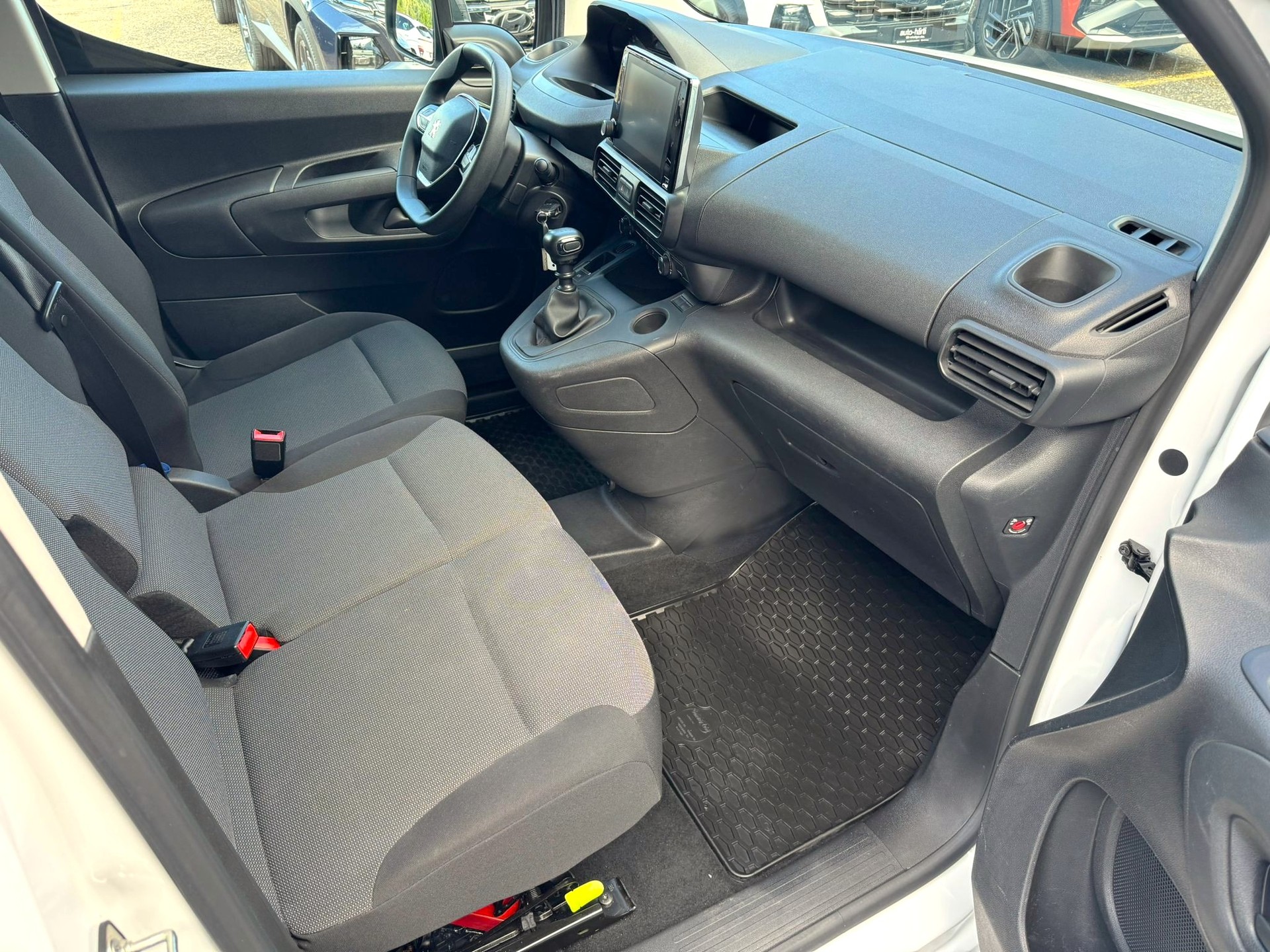 PEUGEOT Partner 1.5 HDi s/s Asph.-image-5