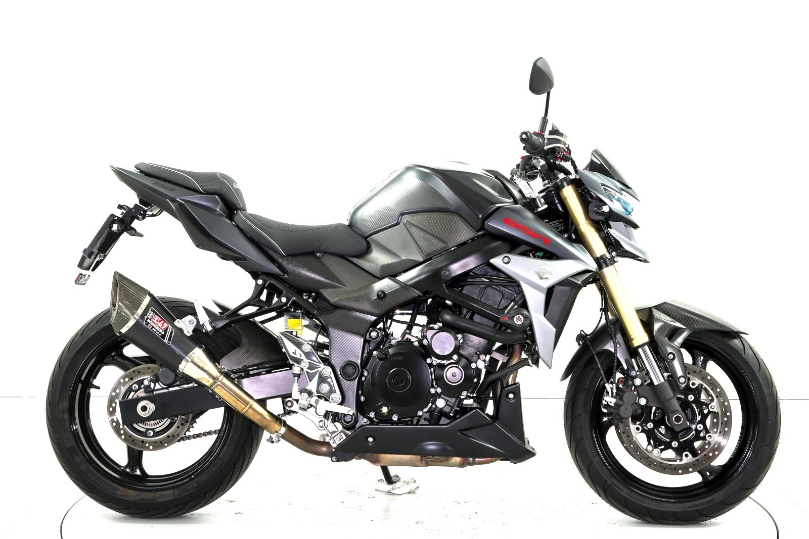 SUZUKI GSR 750 ABS-image-3