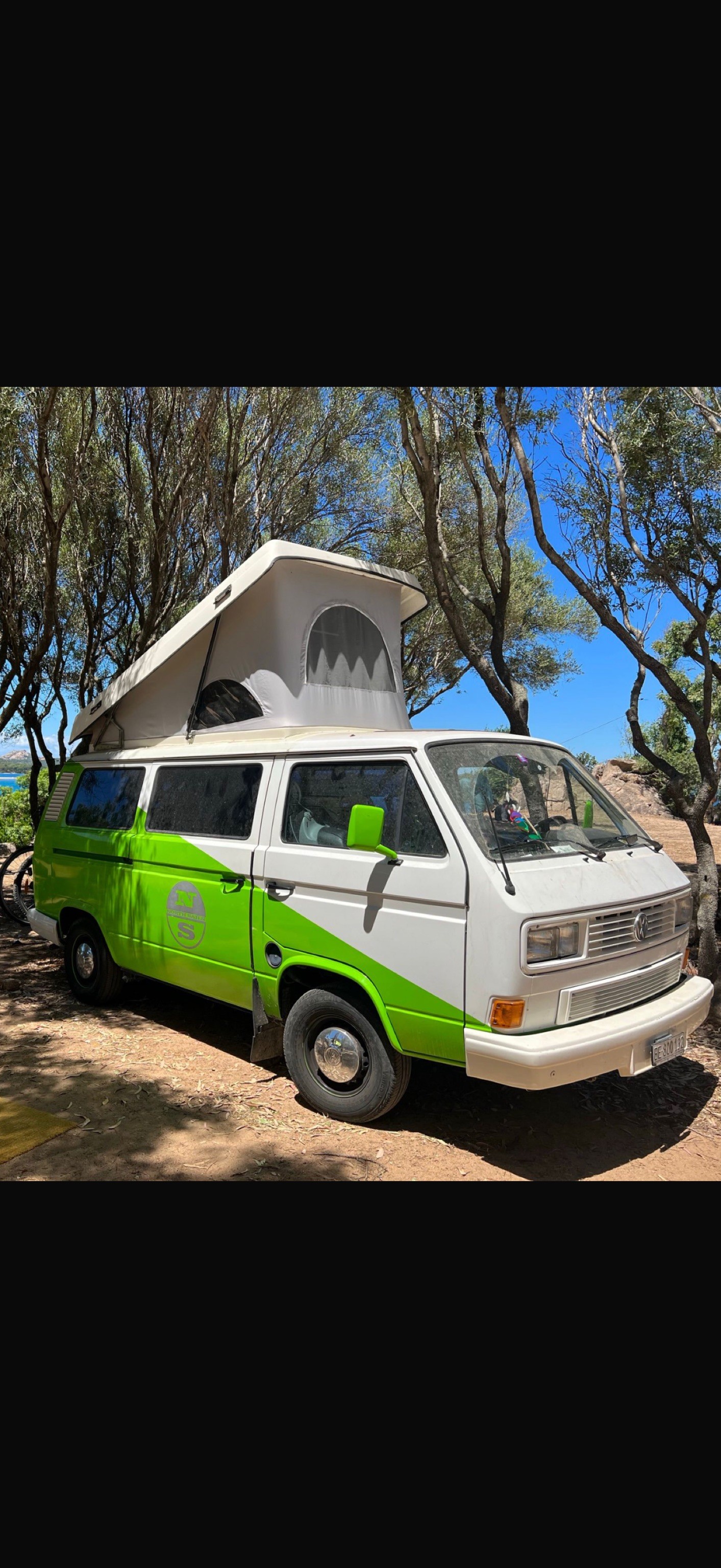 VW Bus-showroom-element-1