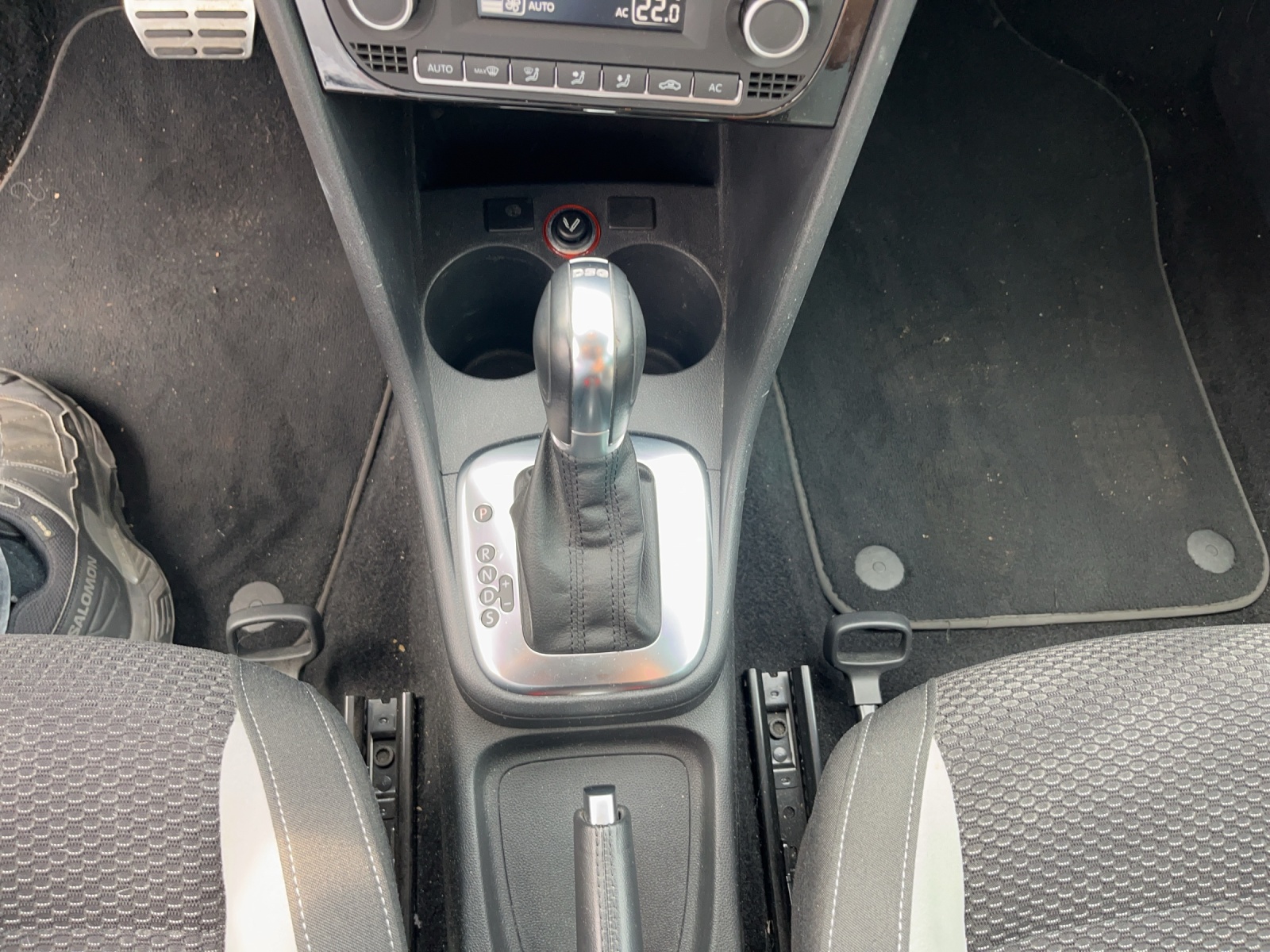 VW Polo 1.2 TSI R-Line Design DSG-image-11