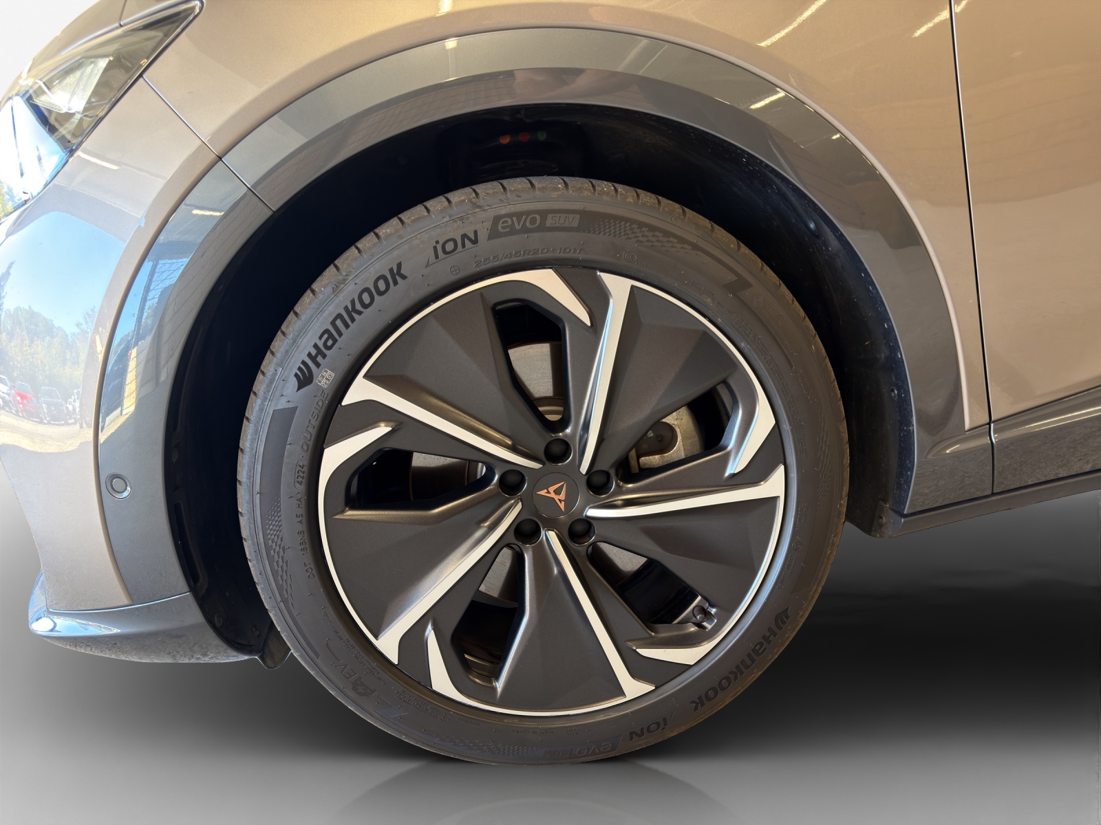 CUPRA Tavascan Type 8 77 kWh VZ-image-13