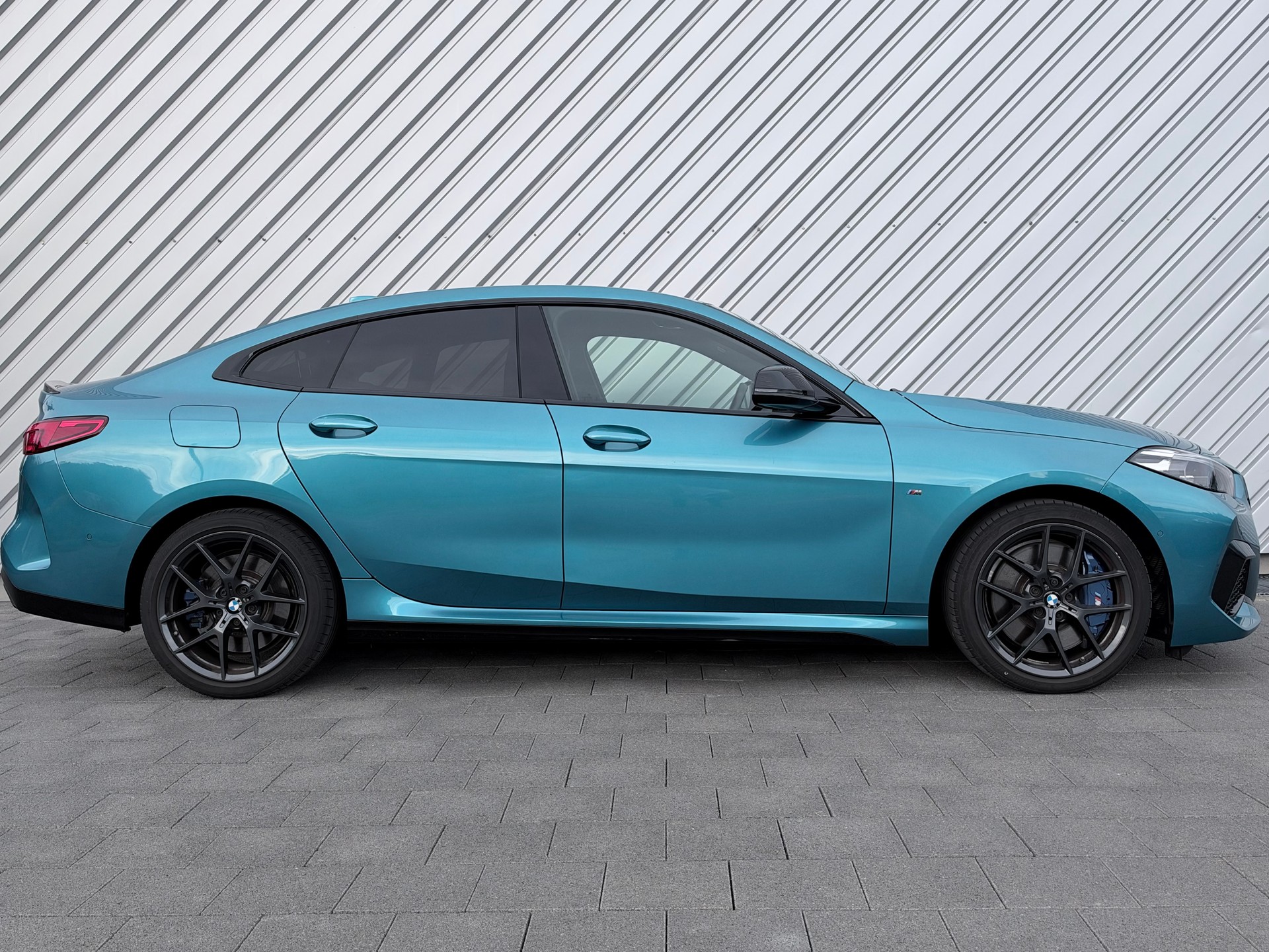 BMW M235i Gran Coupé xDrive Pure M Sport Steptronic-showroom-element-1