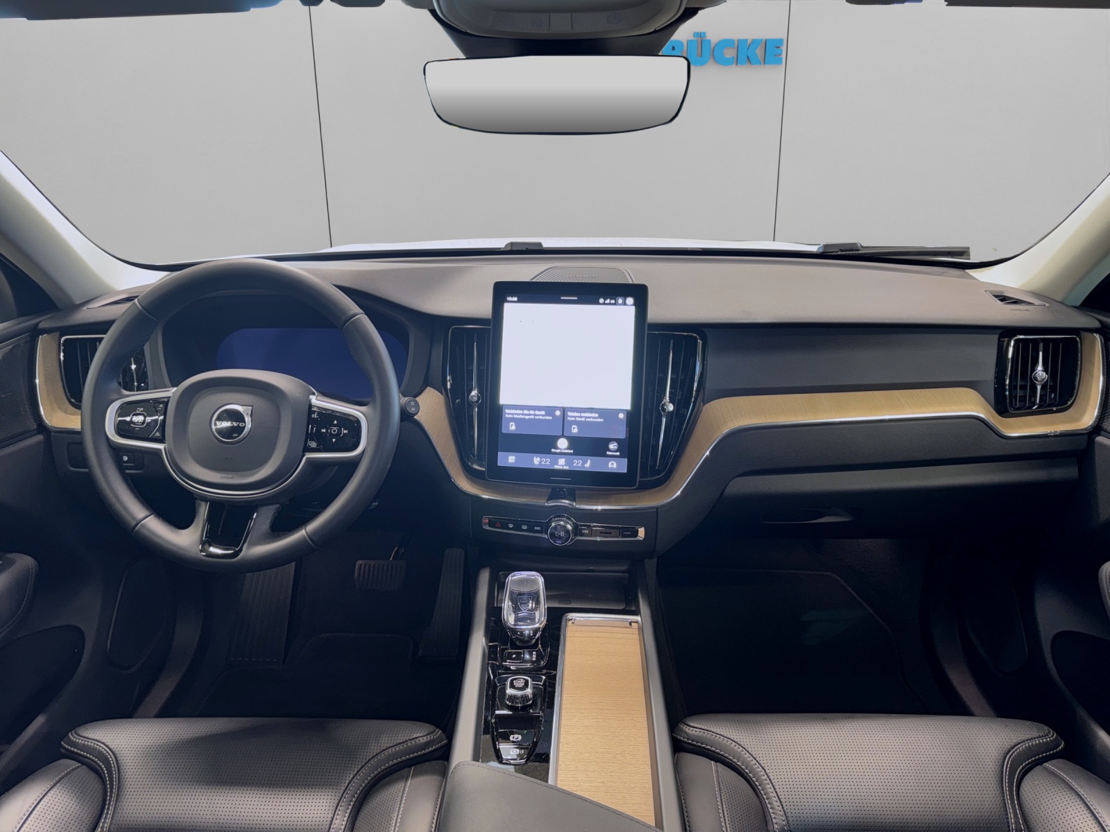 VOLVO XC60 2.0 T6 TE Plus Dark eAWD-image-10