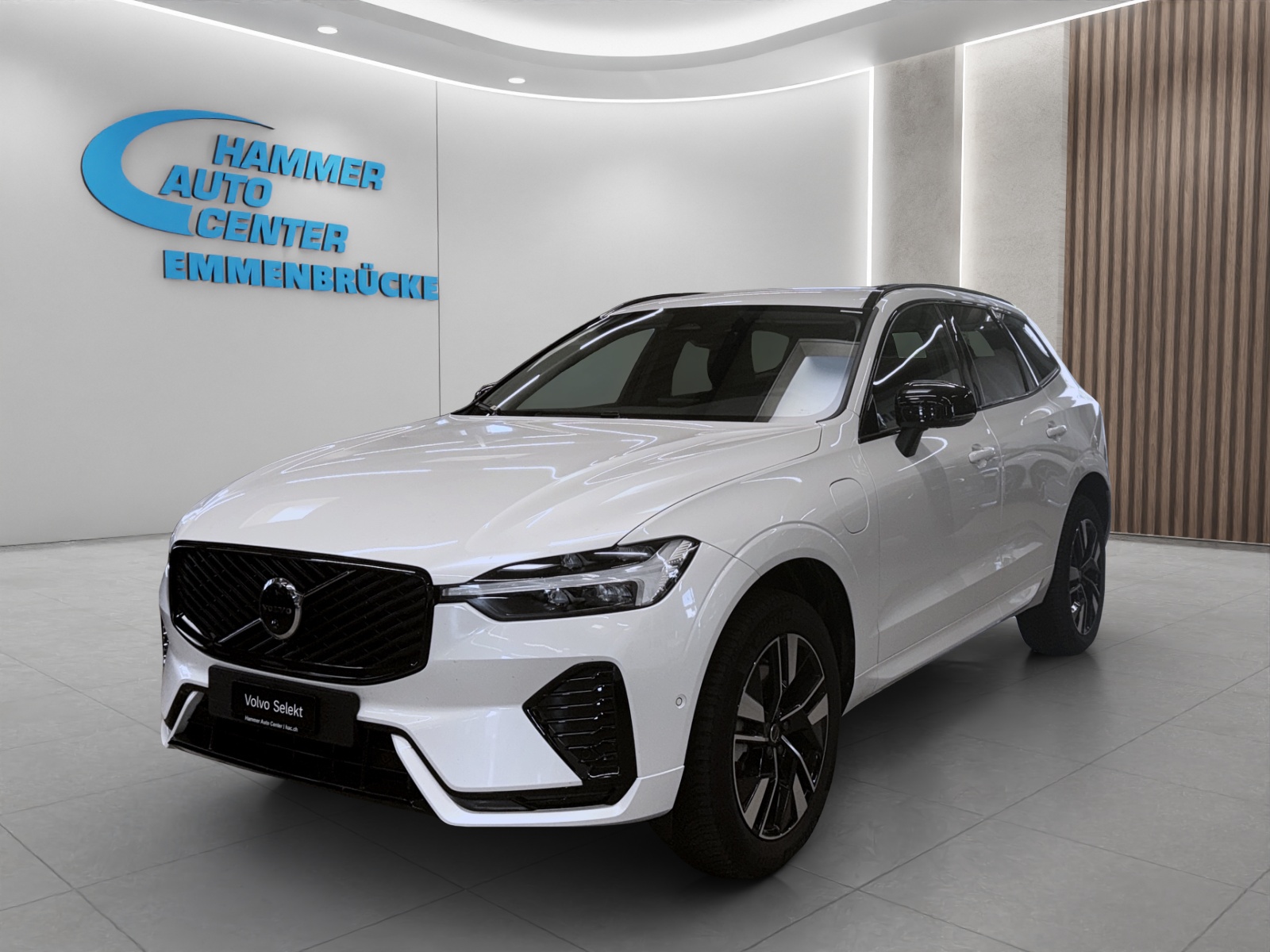 VOLVO XC60 2.0 T6 TE Plus Dark eAWD