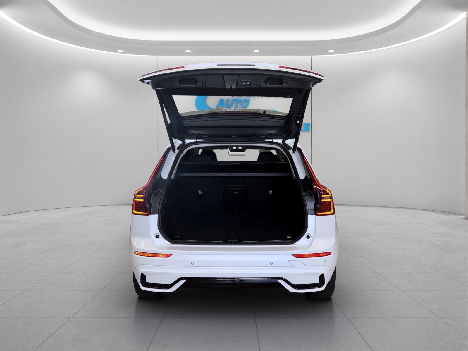 VOLVO XC60 2.0 T6 TE Plus Dark eAWD-image-5