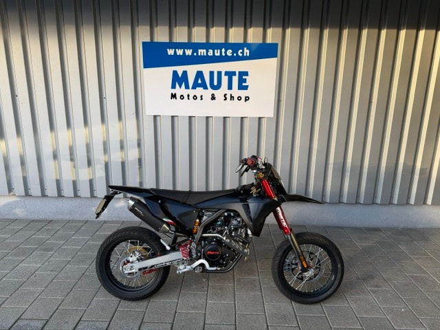 FANTIC XMF 125 Motard Competition-image-9