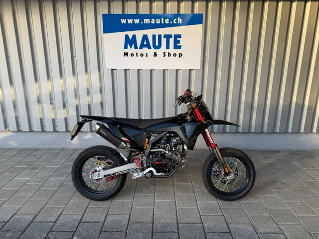 FANTIC XMF 125 Motard Competition-image-8