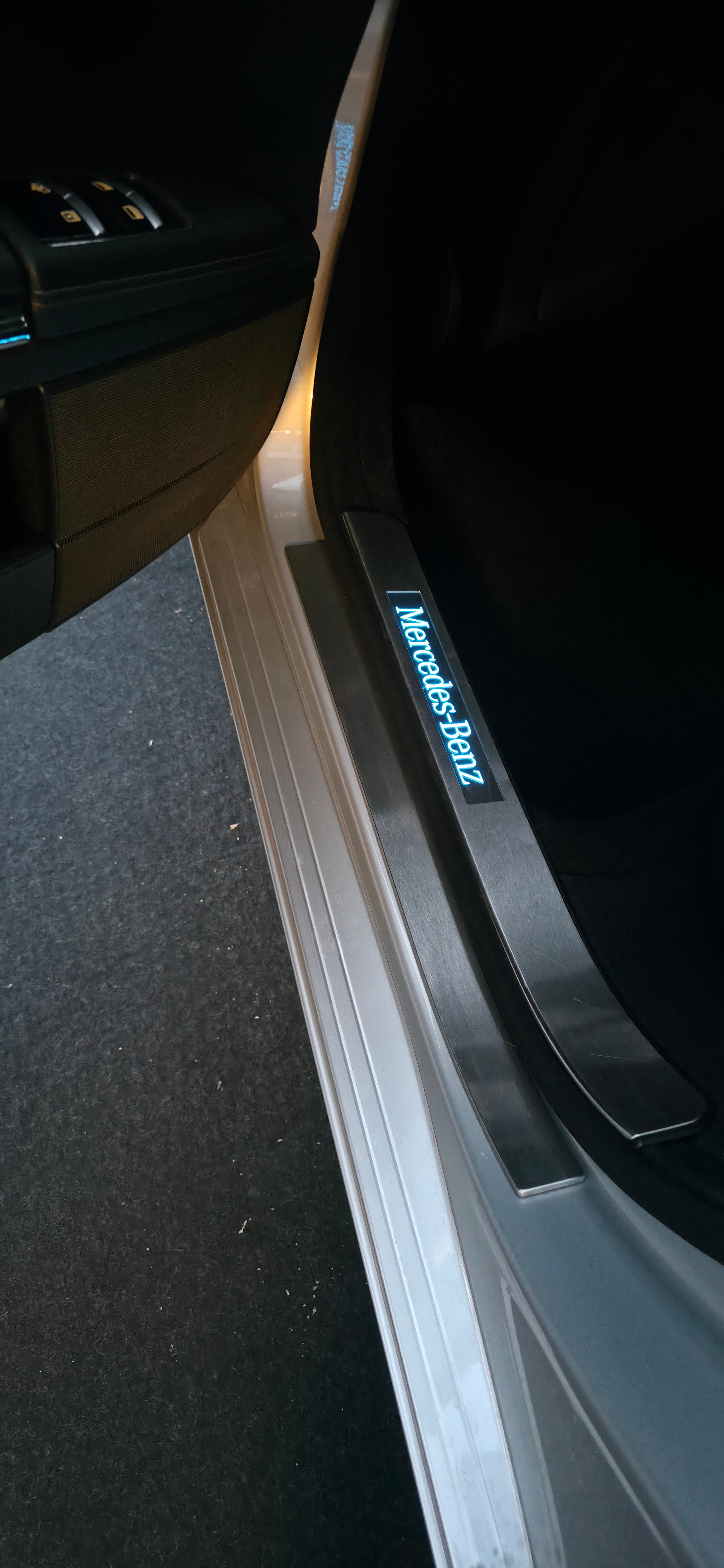 MERCEDES-BENZ S 500 L BlueEfficiency SS 4Matic 7G-Tronic-image-15