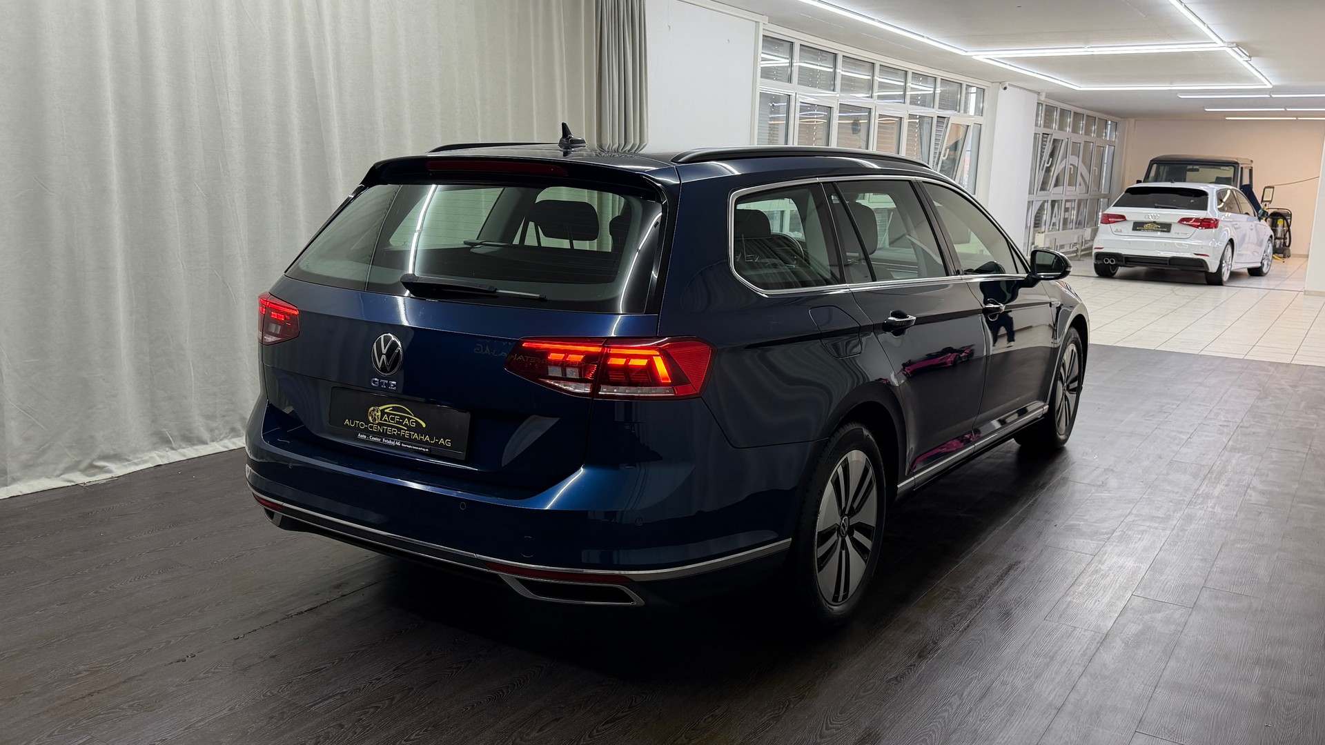 VW Passat Variant 1.4 TSI GTE Hybrid DSG-showroom-element-3