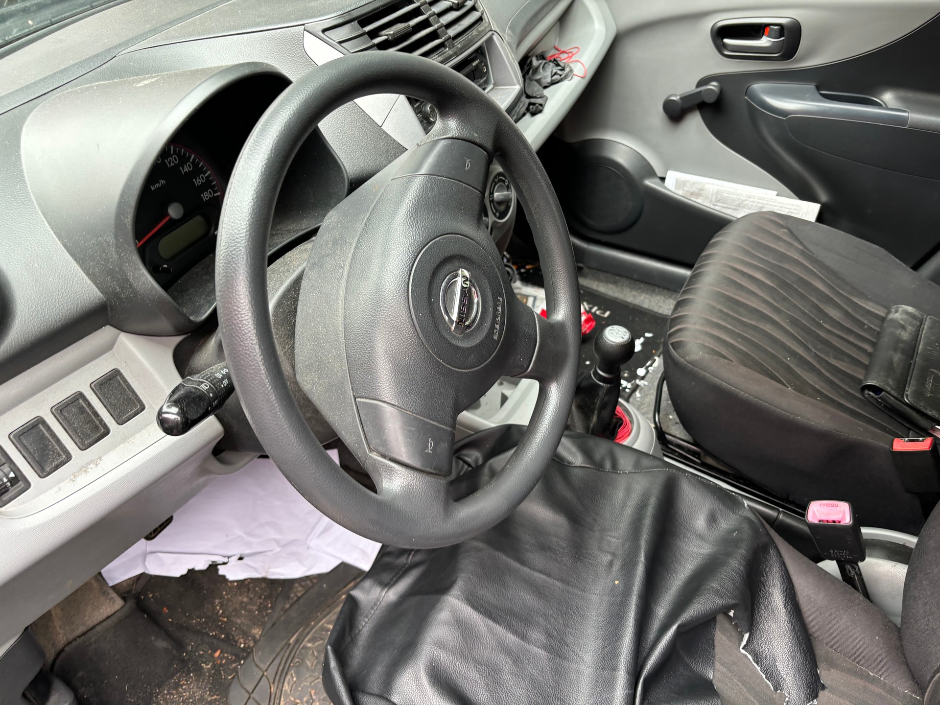 NISSAN Pixo 1.0 acenta-image-2