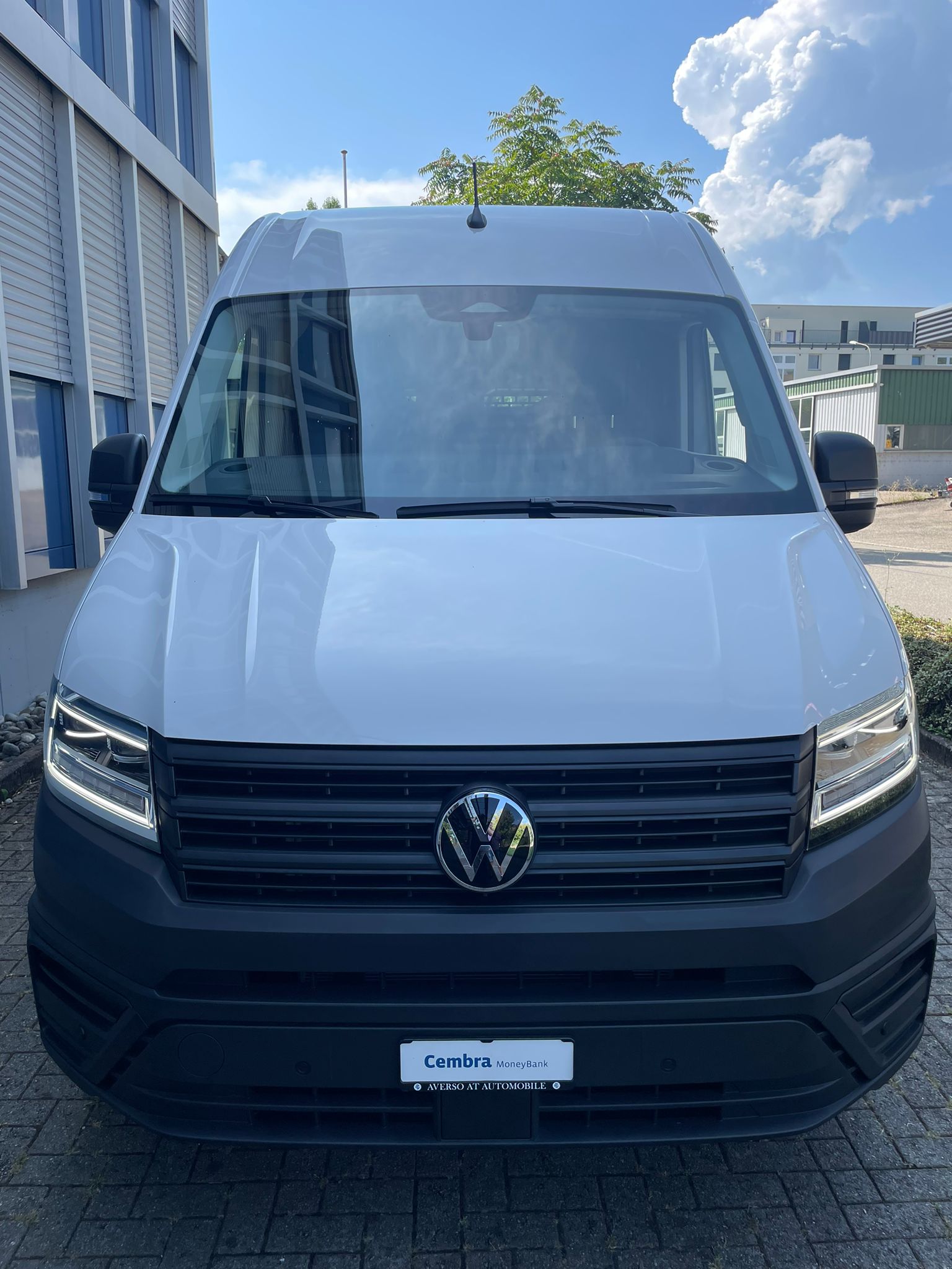VW Crafter 35 2.0 TDI L3 HD-image-4