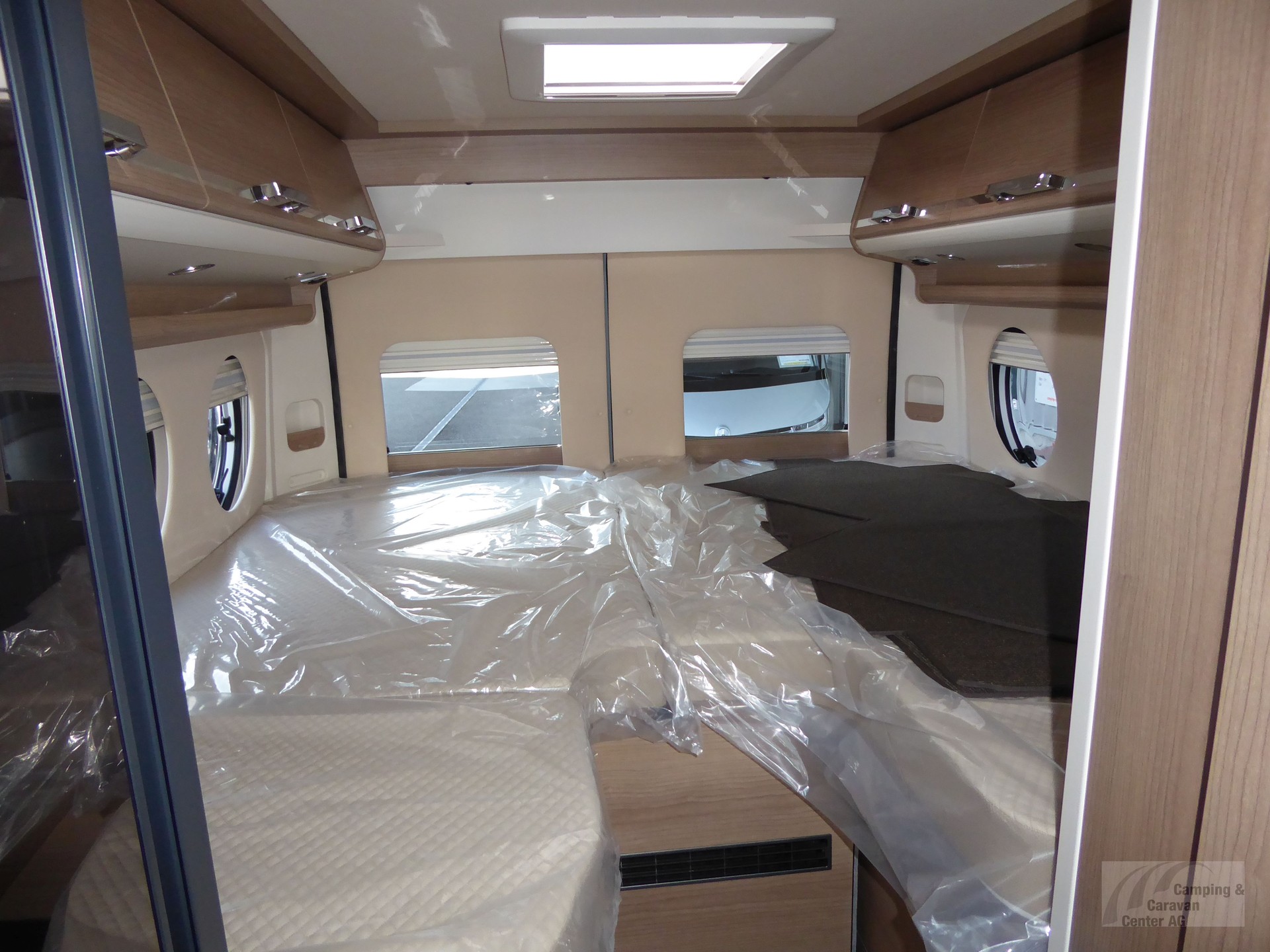 MALIBU Van comfort 640 LE Coupé-image-8