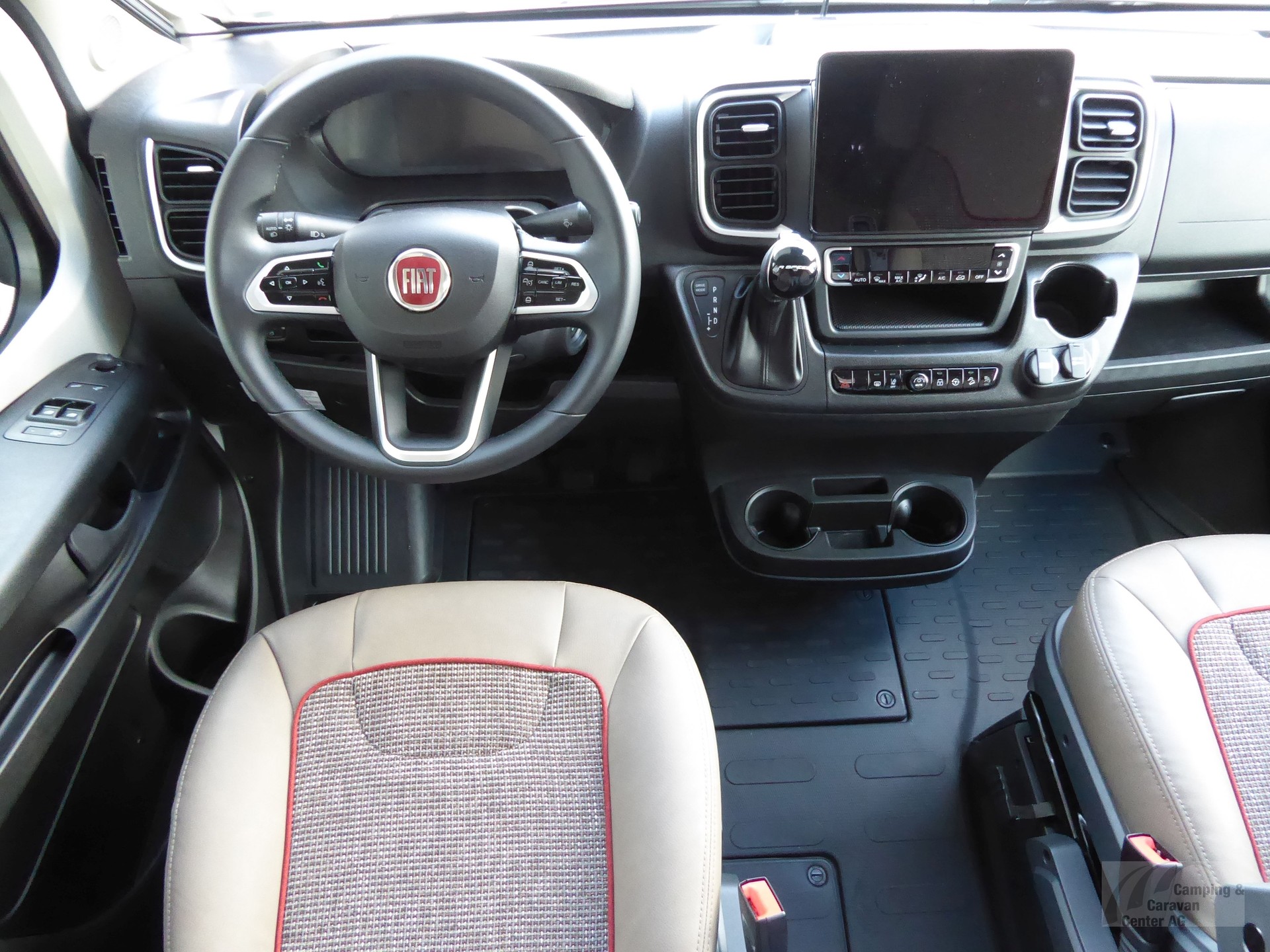 MALIBU Van comfort 640 LE Coupé-image-4