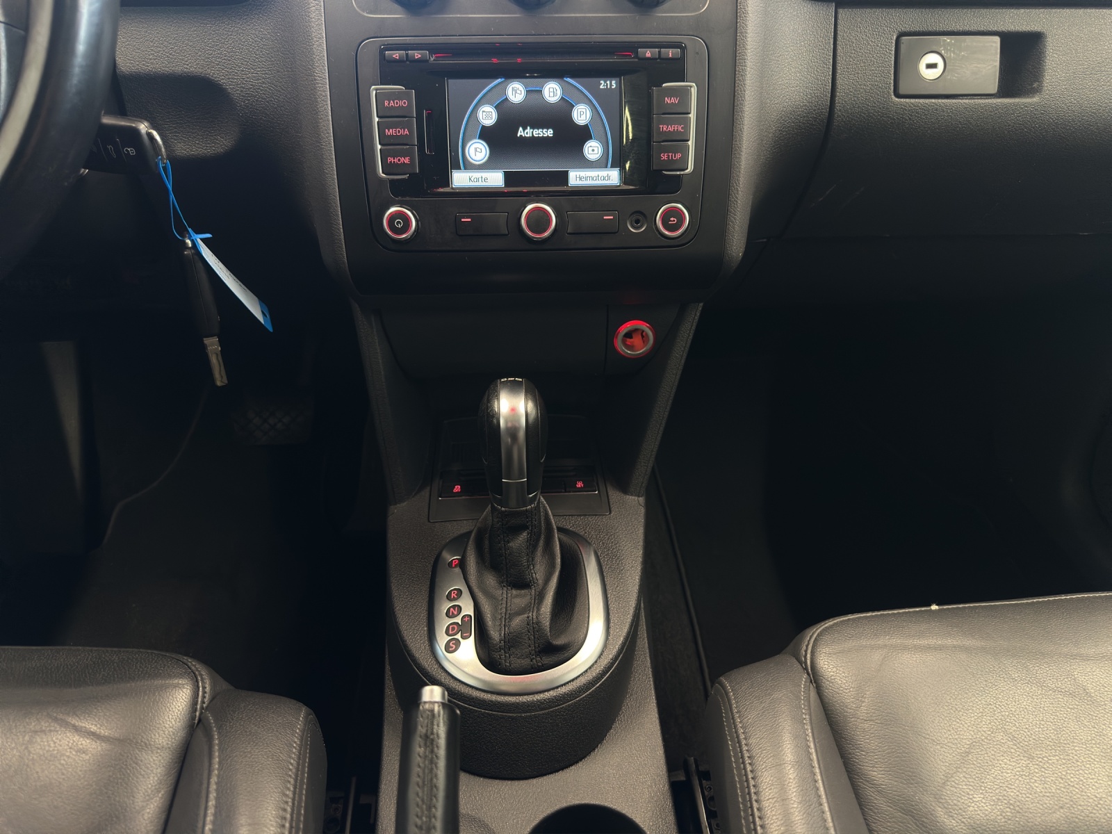 VW Touran 1.6 TDI Highline DSG-image-10