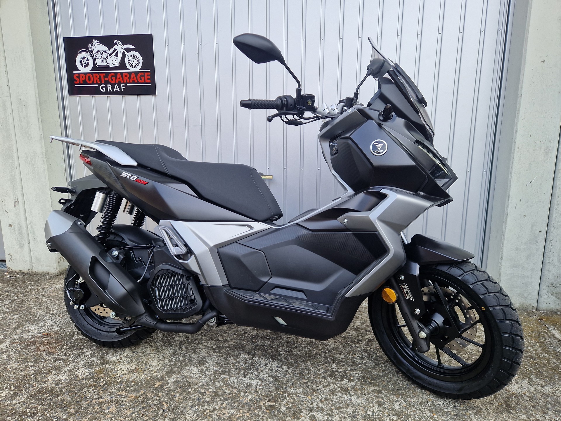 VOGE SR1 ADV Black-image-0