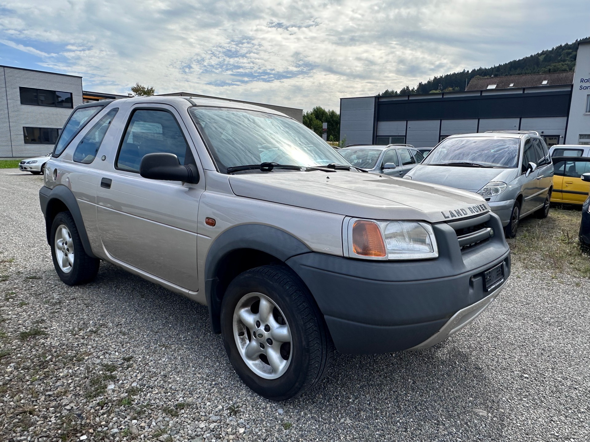 LAND ROVER Freelander 1.8 XEi H.Back-image-1