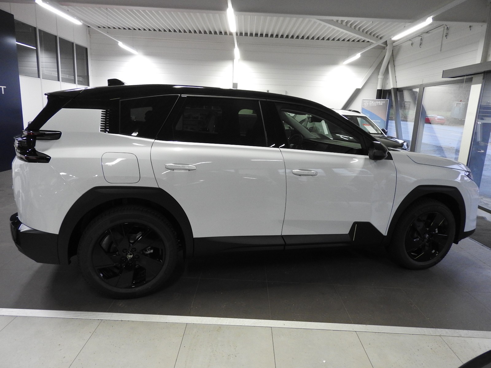 CITROEN C5 Aircross 1.2 MHEV MAX-image-2