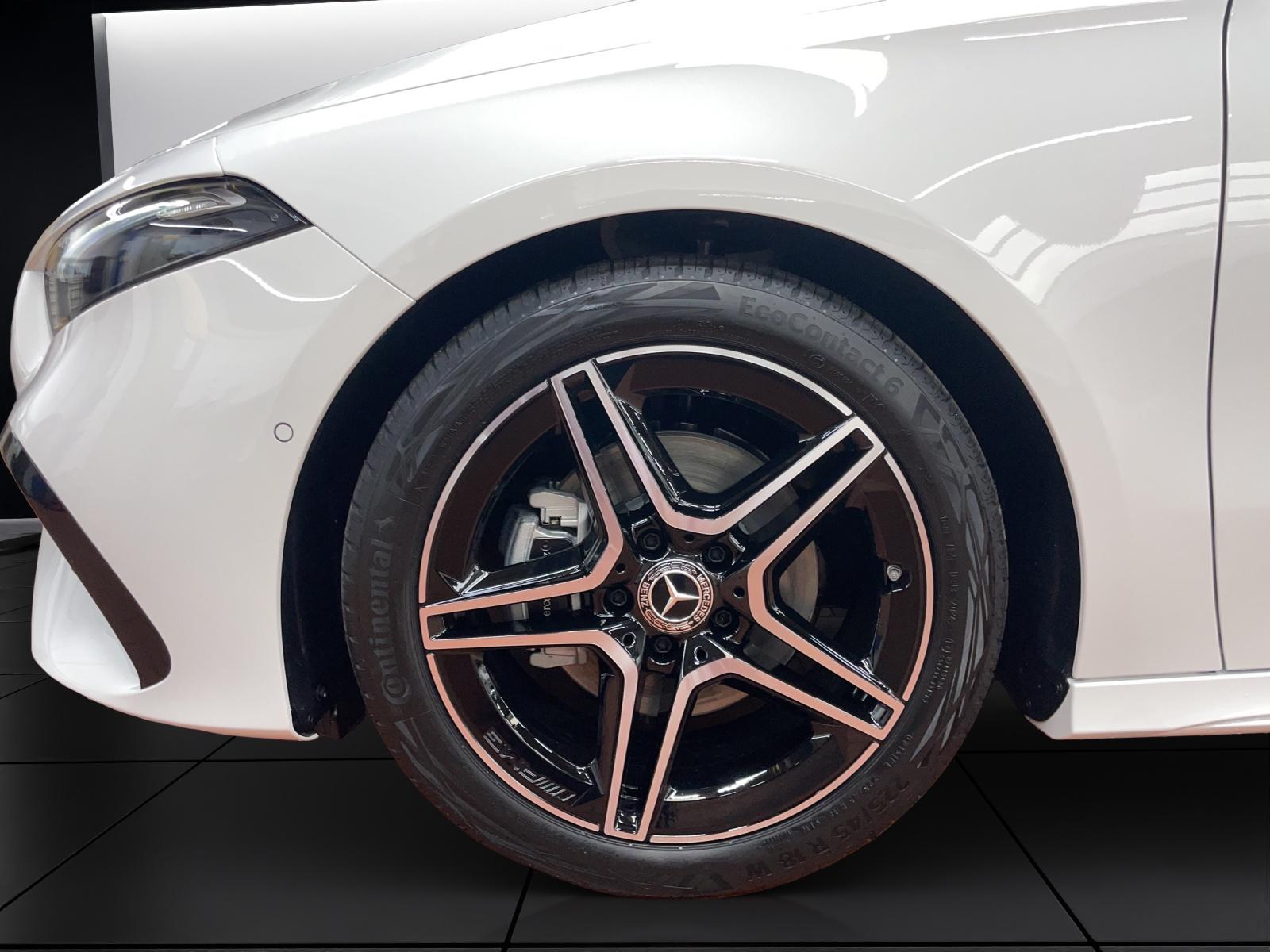 MERCEDES-BENZ A 180 Night Star AMG Line-image-9