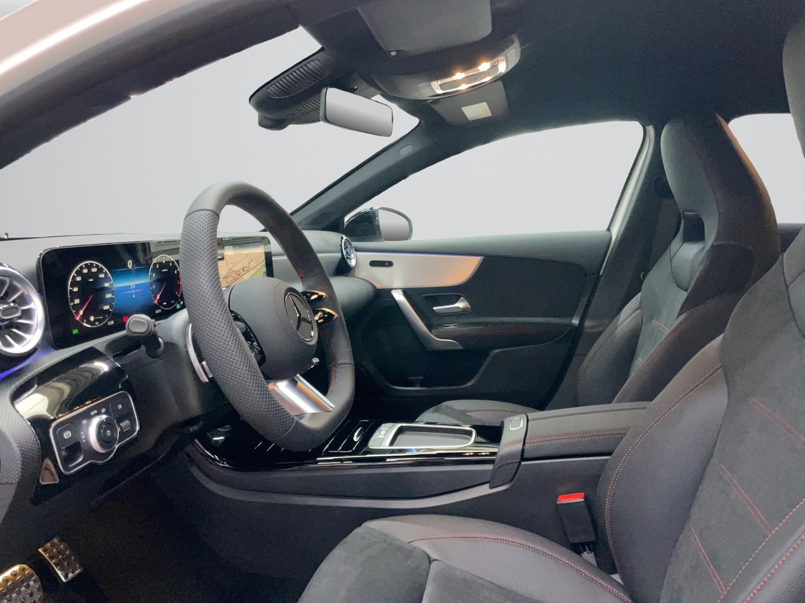 MERCEDES-BENZ A 180 Night Star AMG Line-image-4