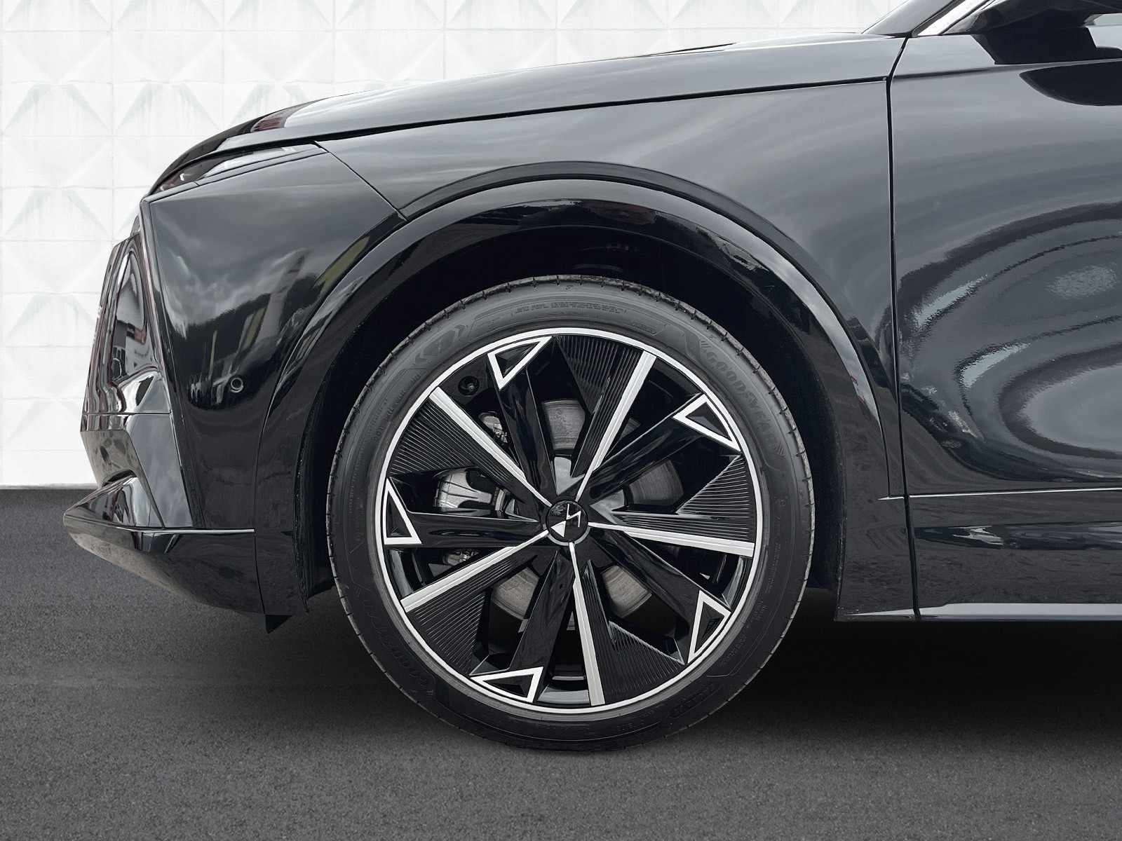 DS AUTOMOBILES DS N8 E-Tense 350 4x4 Etoile Long Range-image-7