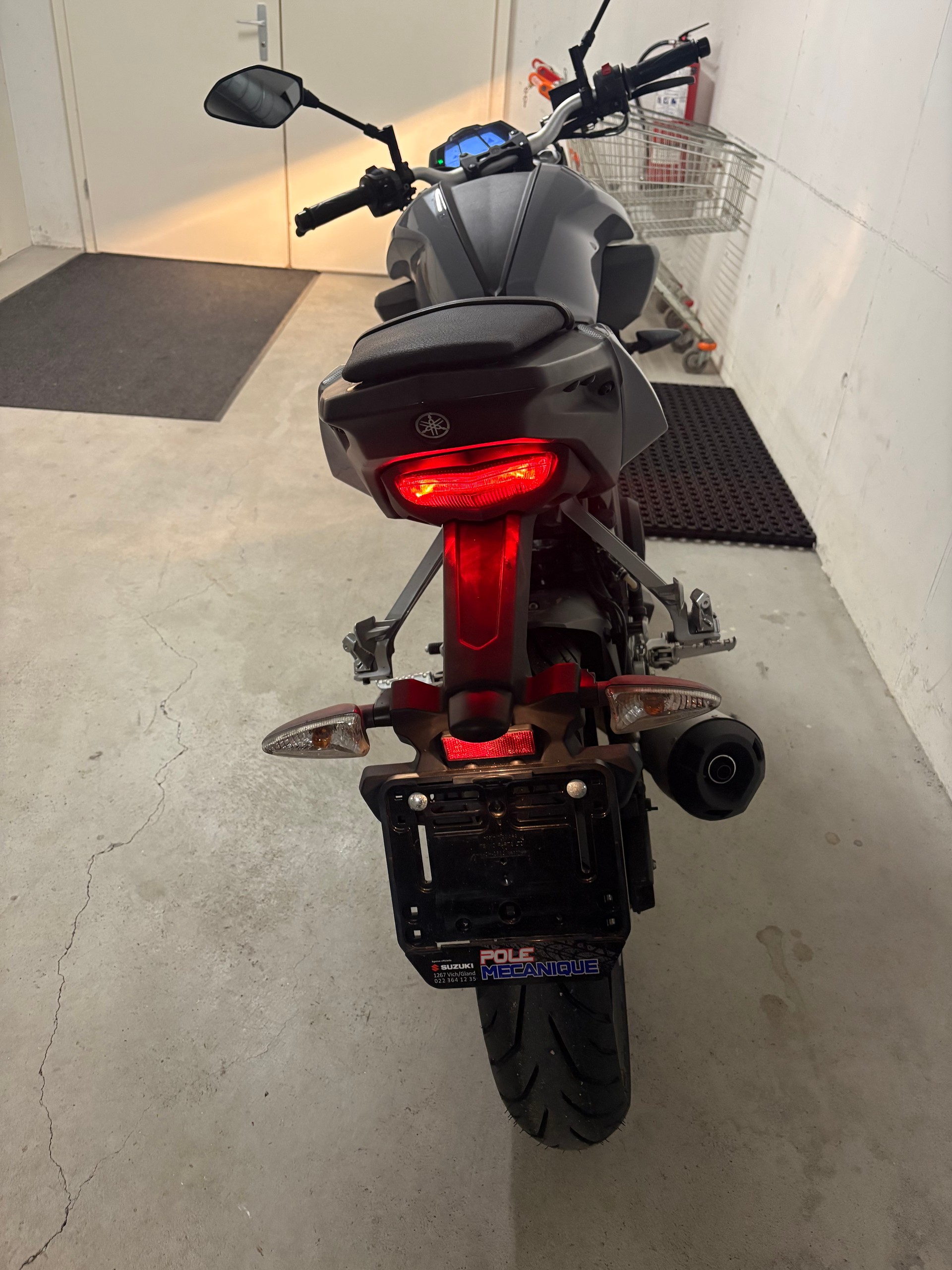 YAMAHA MT-125-image-2