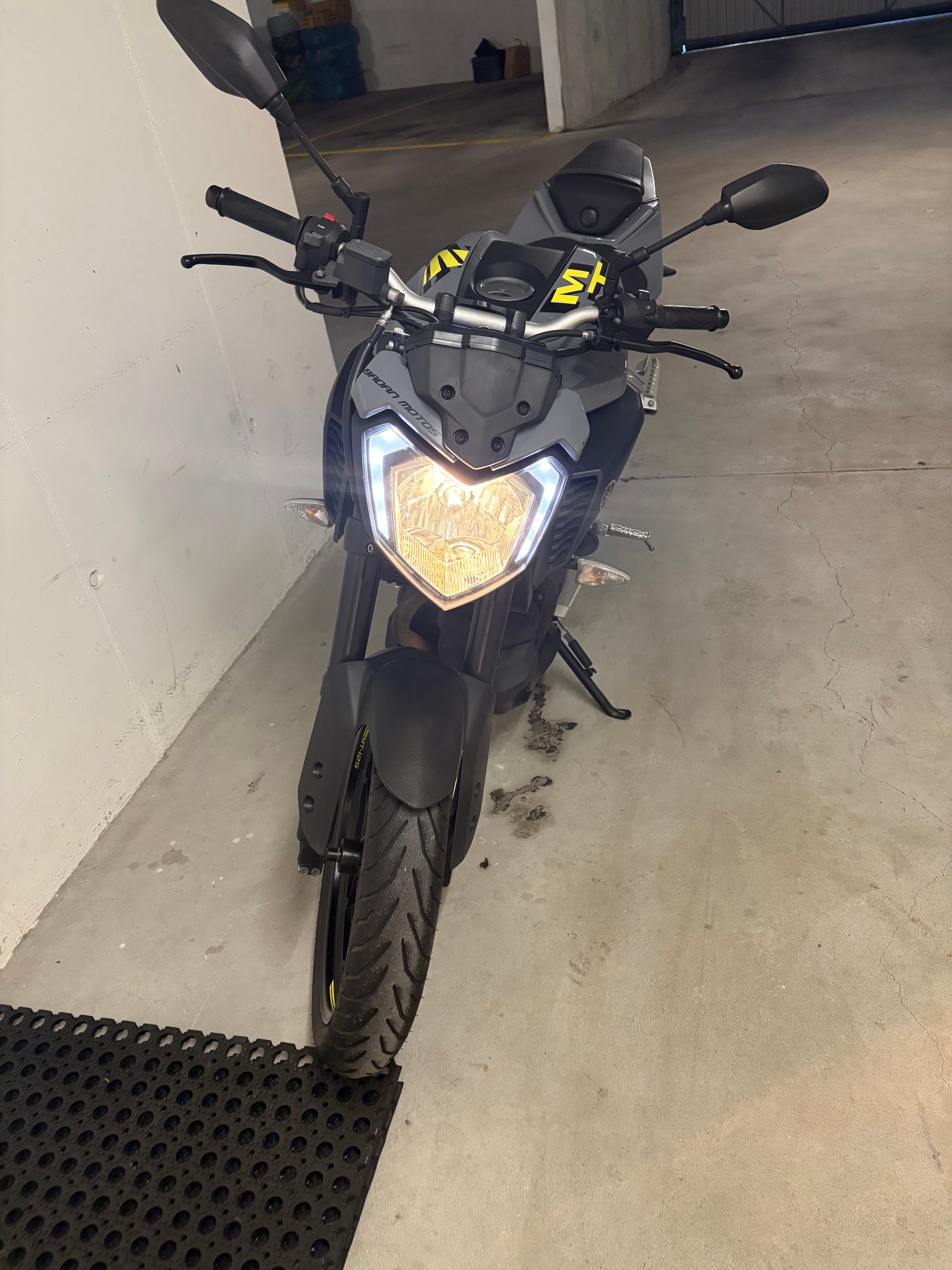YAMAHA MT-125-image-1