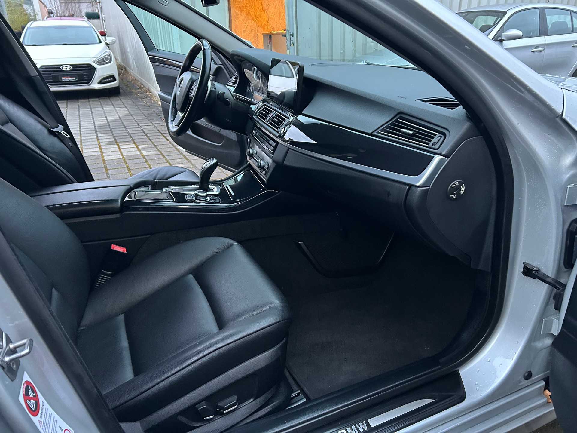 BMW 535i Touring Steptronic-image-8
