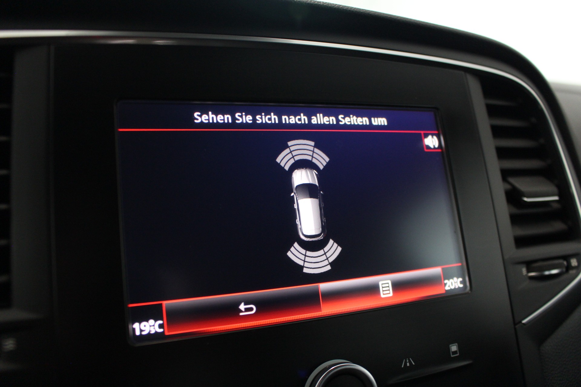 RENAULT Mégane 1.2 TCe 130 Zen EDC-image-16