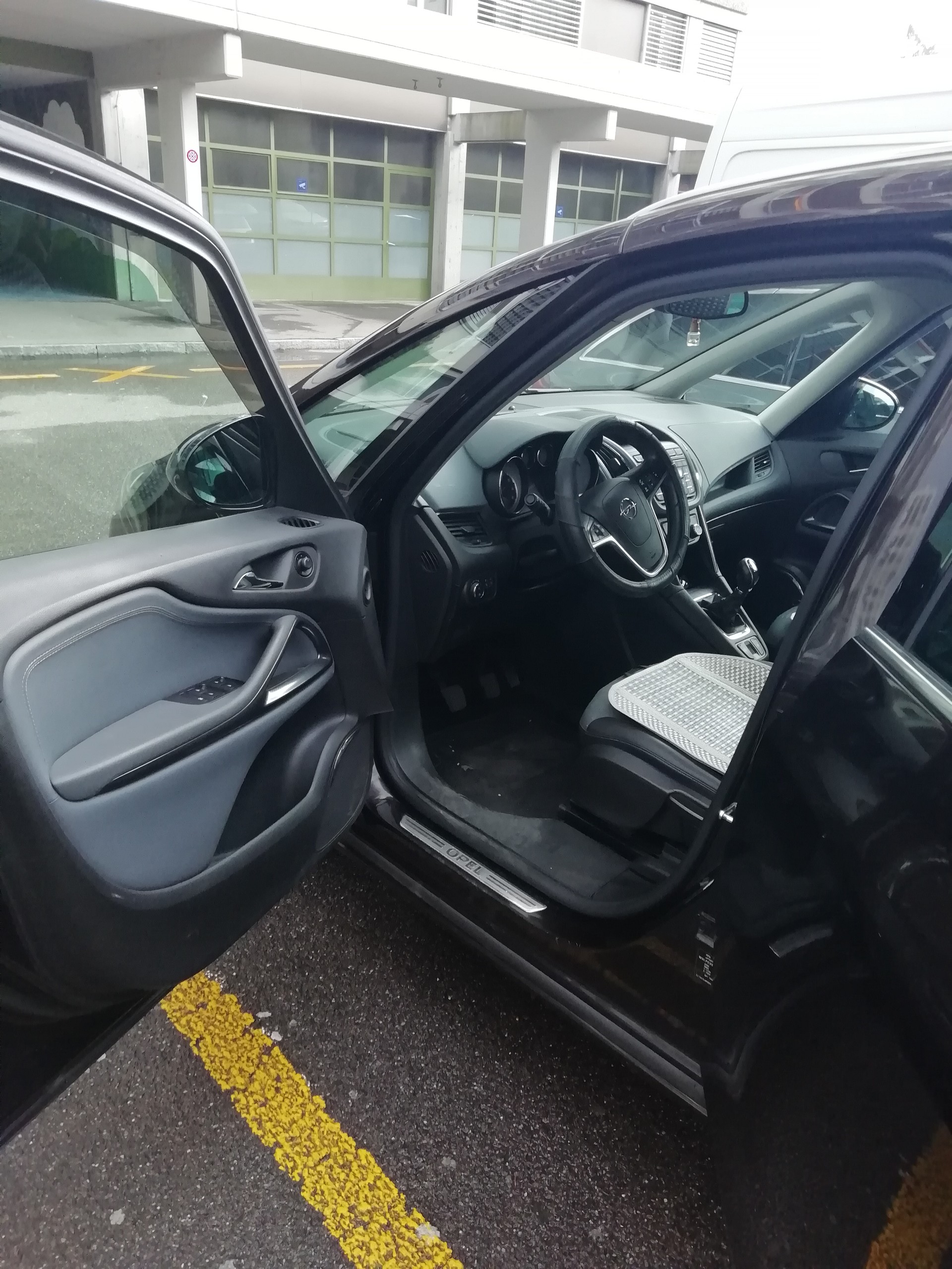 OPEL Zafira Tourer 1.6i 16V CNG Turbo Cosmo-image-7