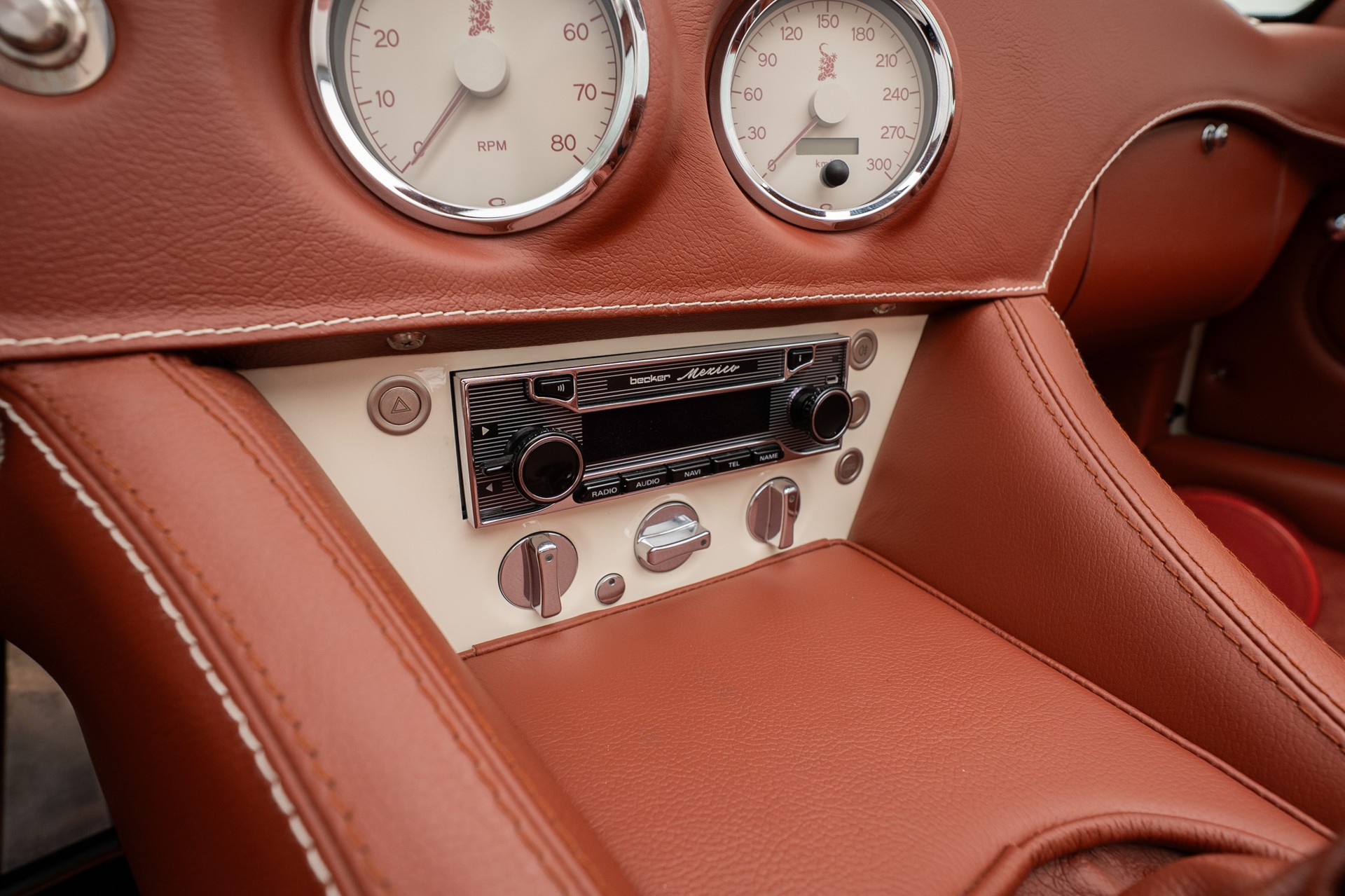 WIESMANN Roadster MF3-image-12