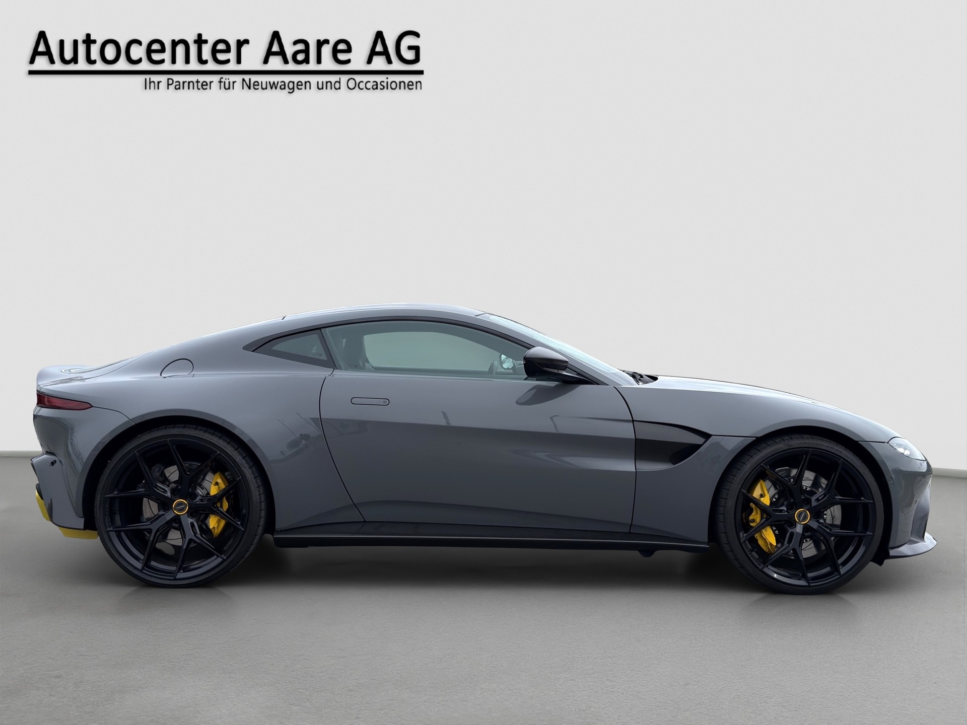 ASTON MARTIN V8 Vantage 4.0 Coupé-image-7