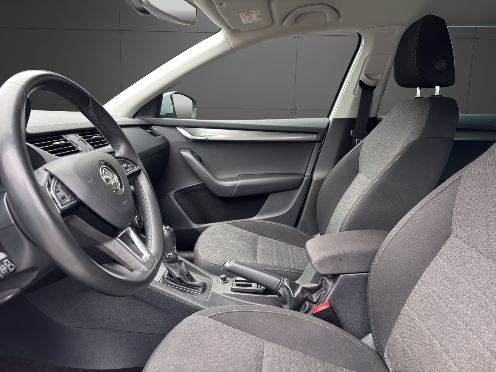 SKODA Octavia Combi 2.0 TSI Soleil 4x4 DSG-showroom-element-2