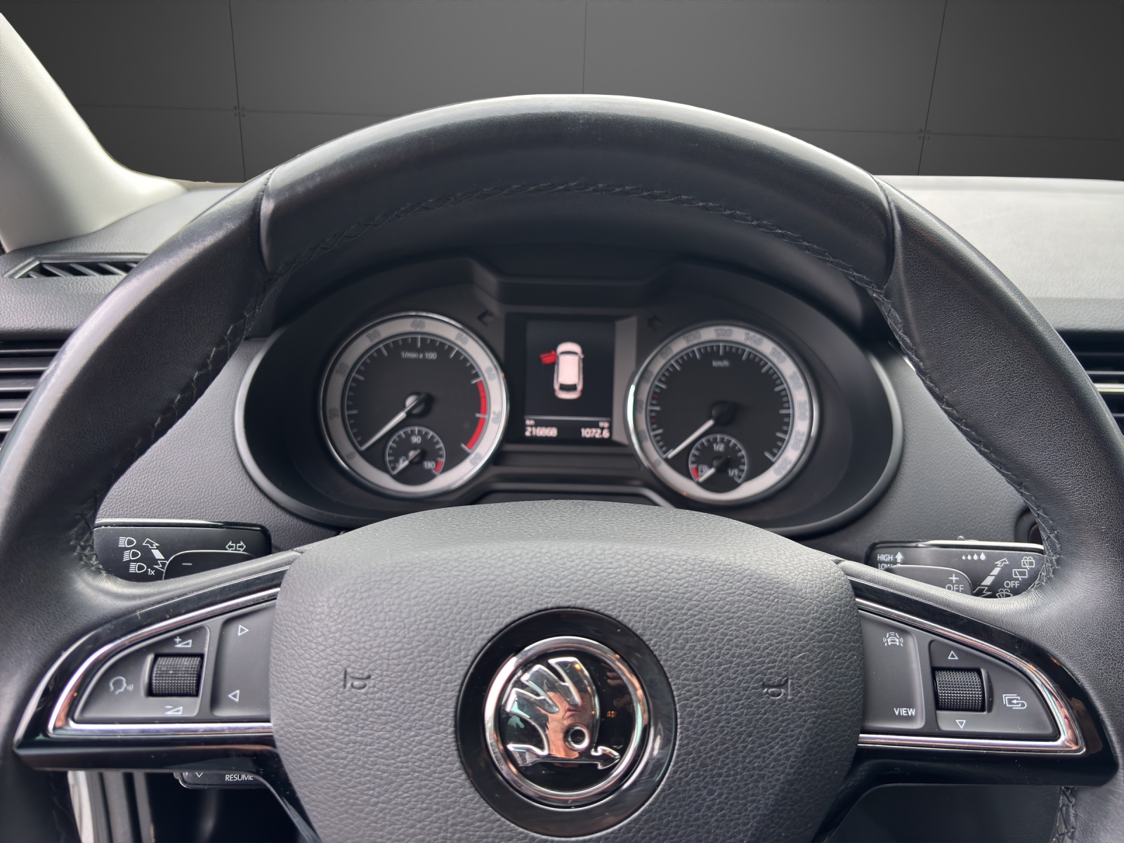 SKODA Octavia Combi 2.0 TSI Soleil 4x4 DSG-image-5