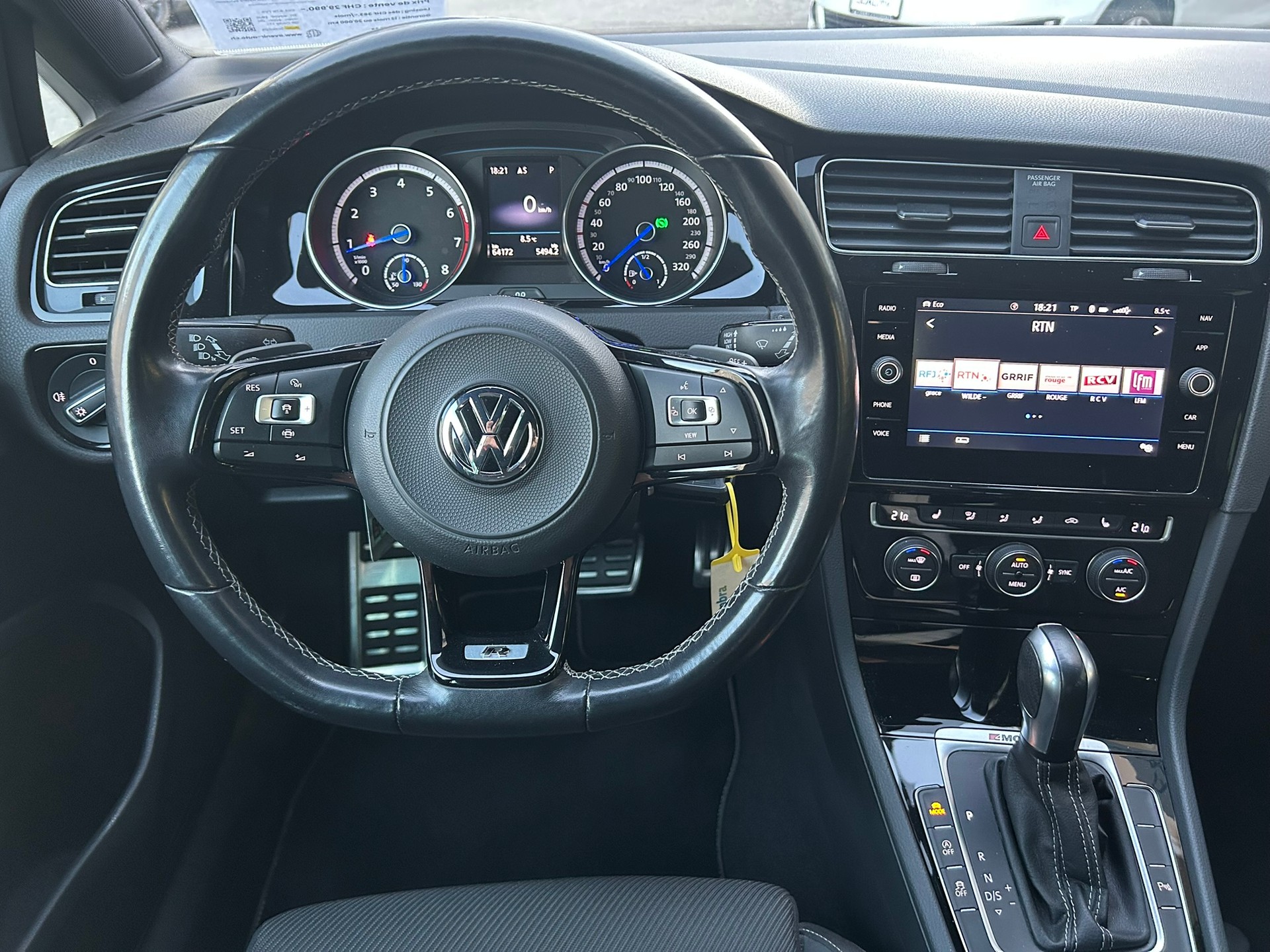 VW Golf VII 2.0 TSI R DSG 4Motion-image-9