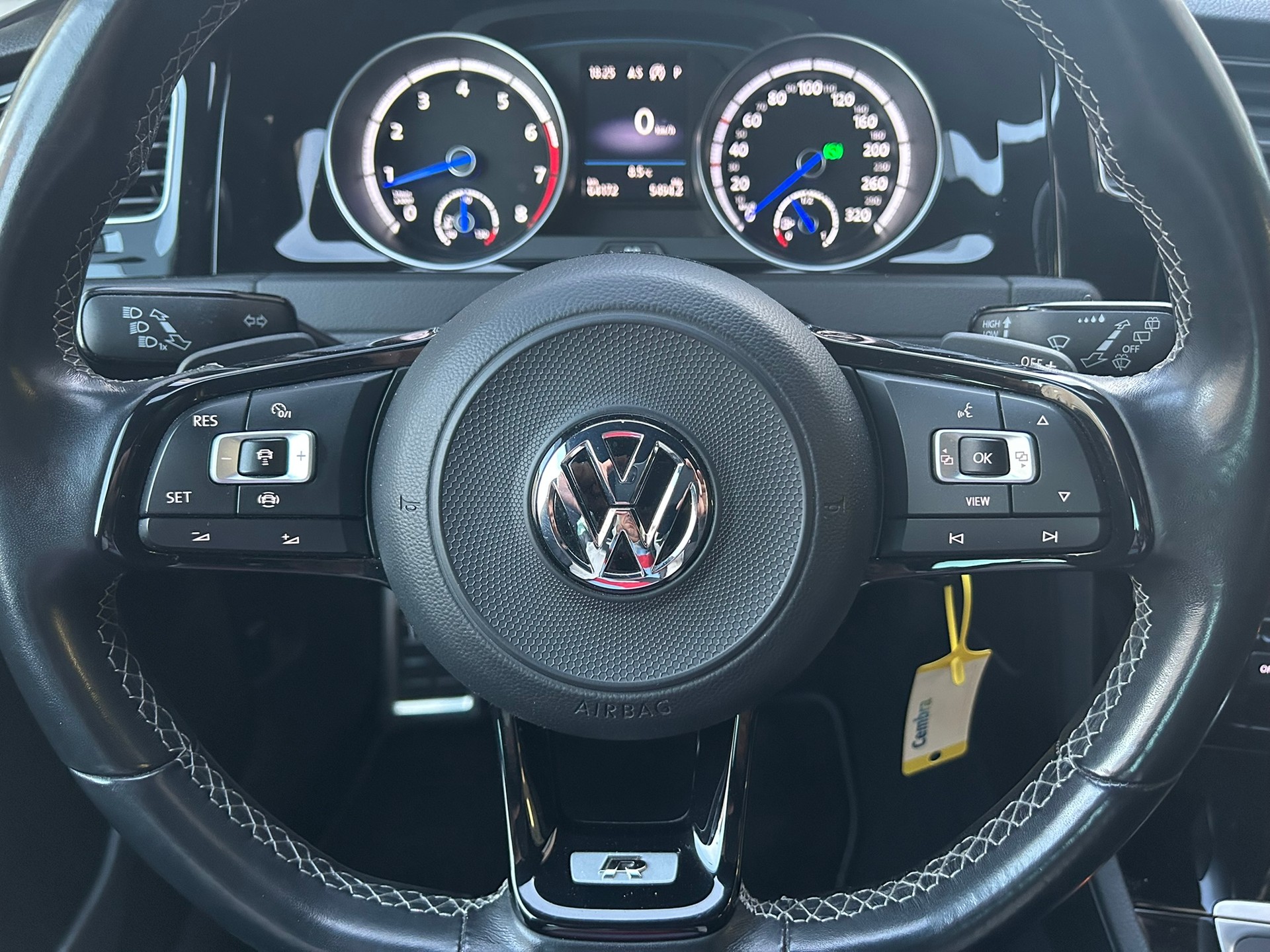 VW Golf VII 2.0 TSI R DSG 4Motion-image-11