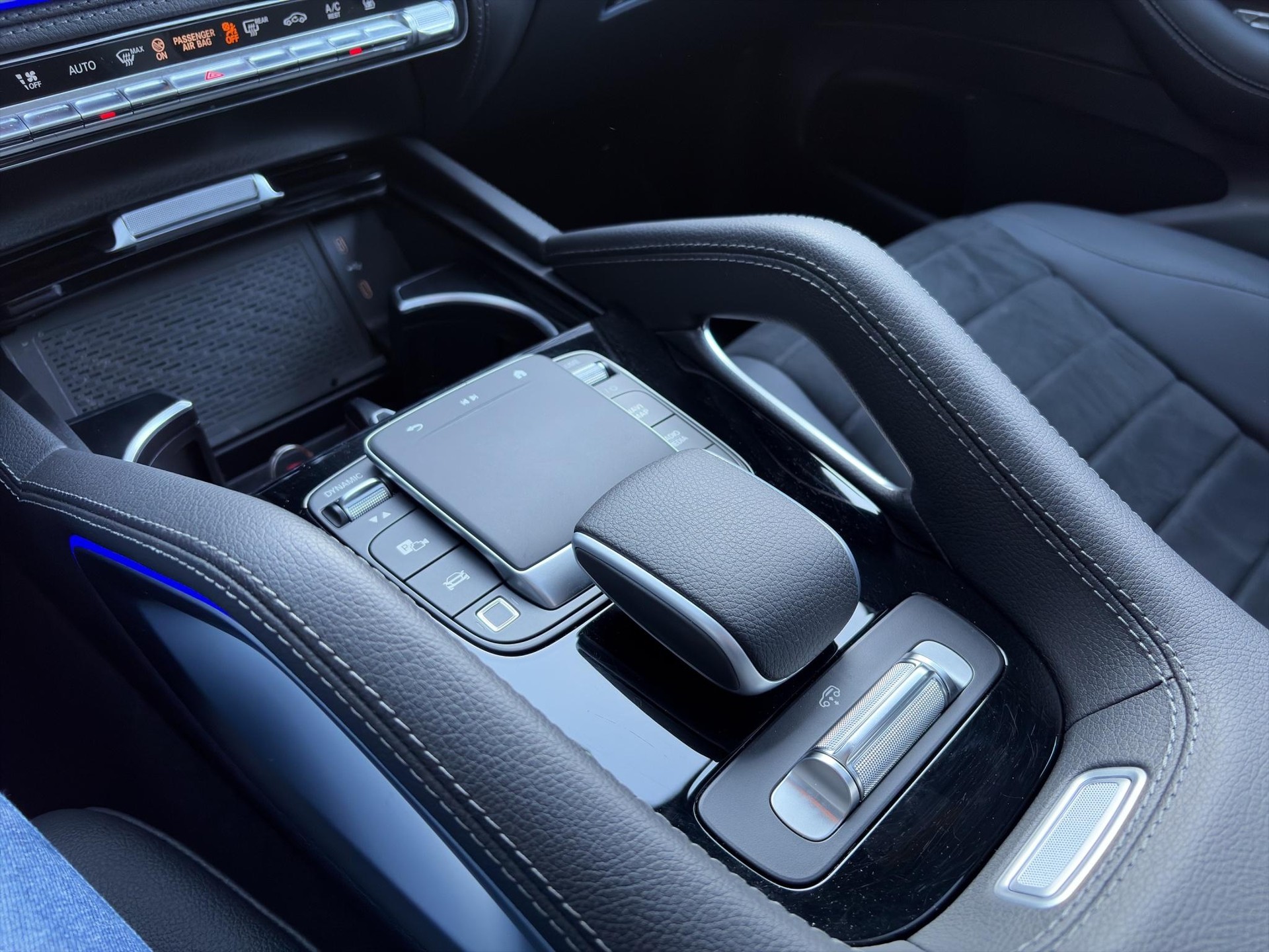 MERCEDES-BENZ GLE 350 de AMG Line 4matic-image-9