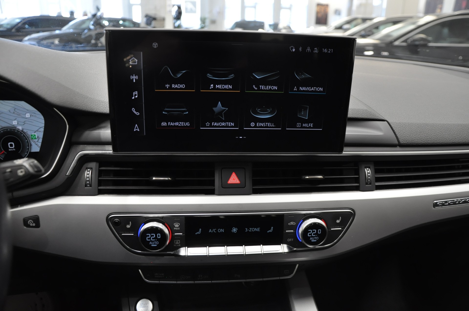 AUDI A4 Avant 40 TDI Attraction quattro S-tronic-image-21